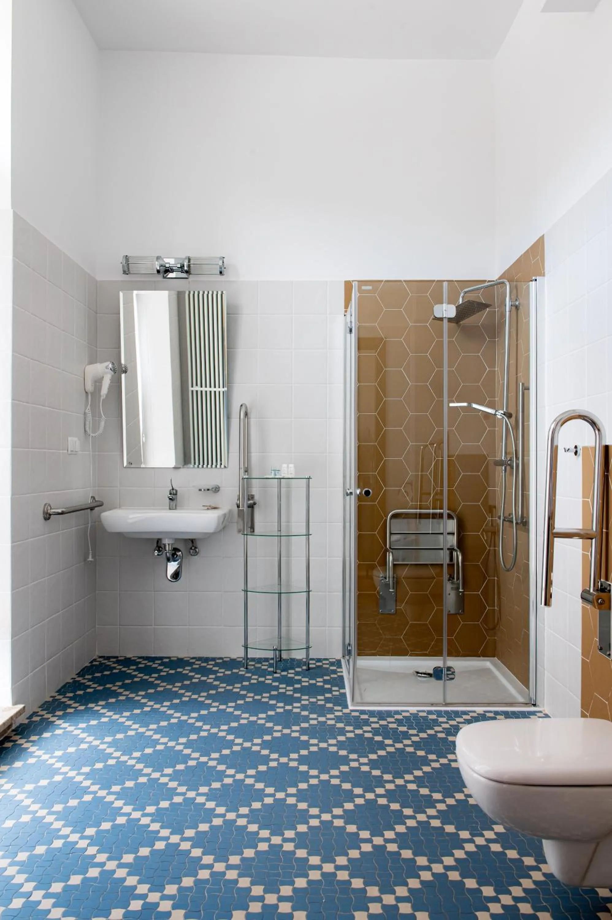 Shower in Nowy Dom Zdrojowy