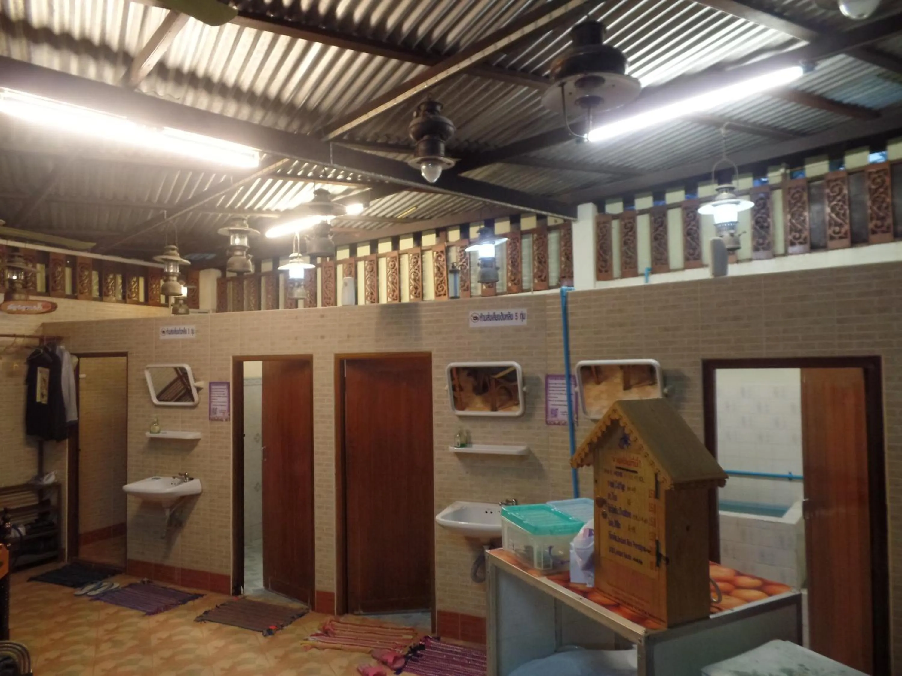 Toilet in Ban Mae Arom