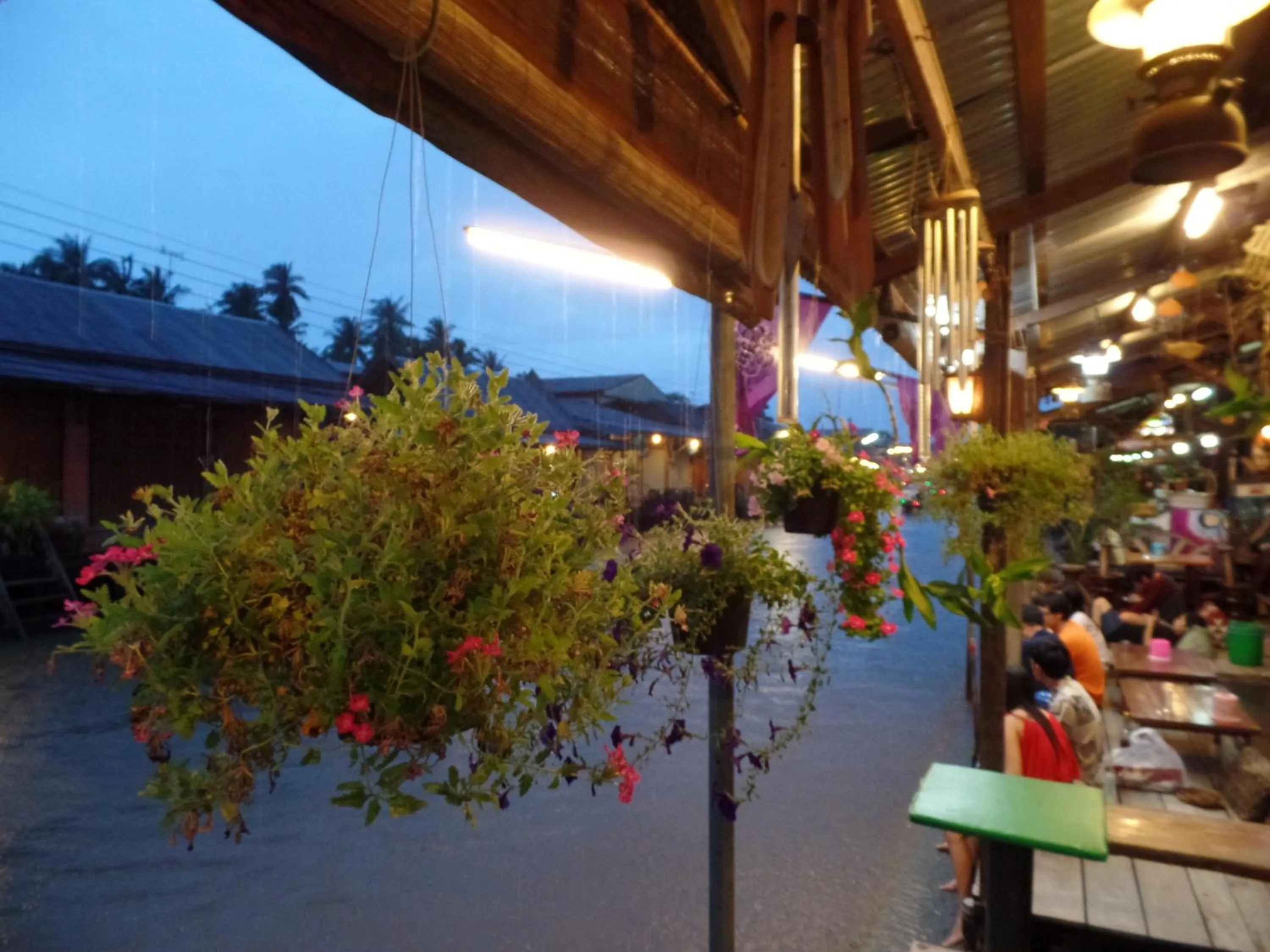 Property building in Ban Mae Arom