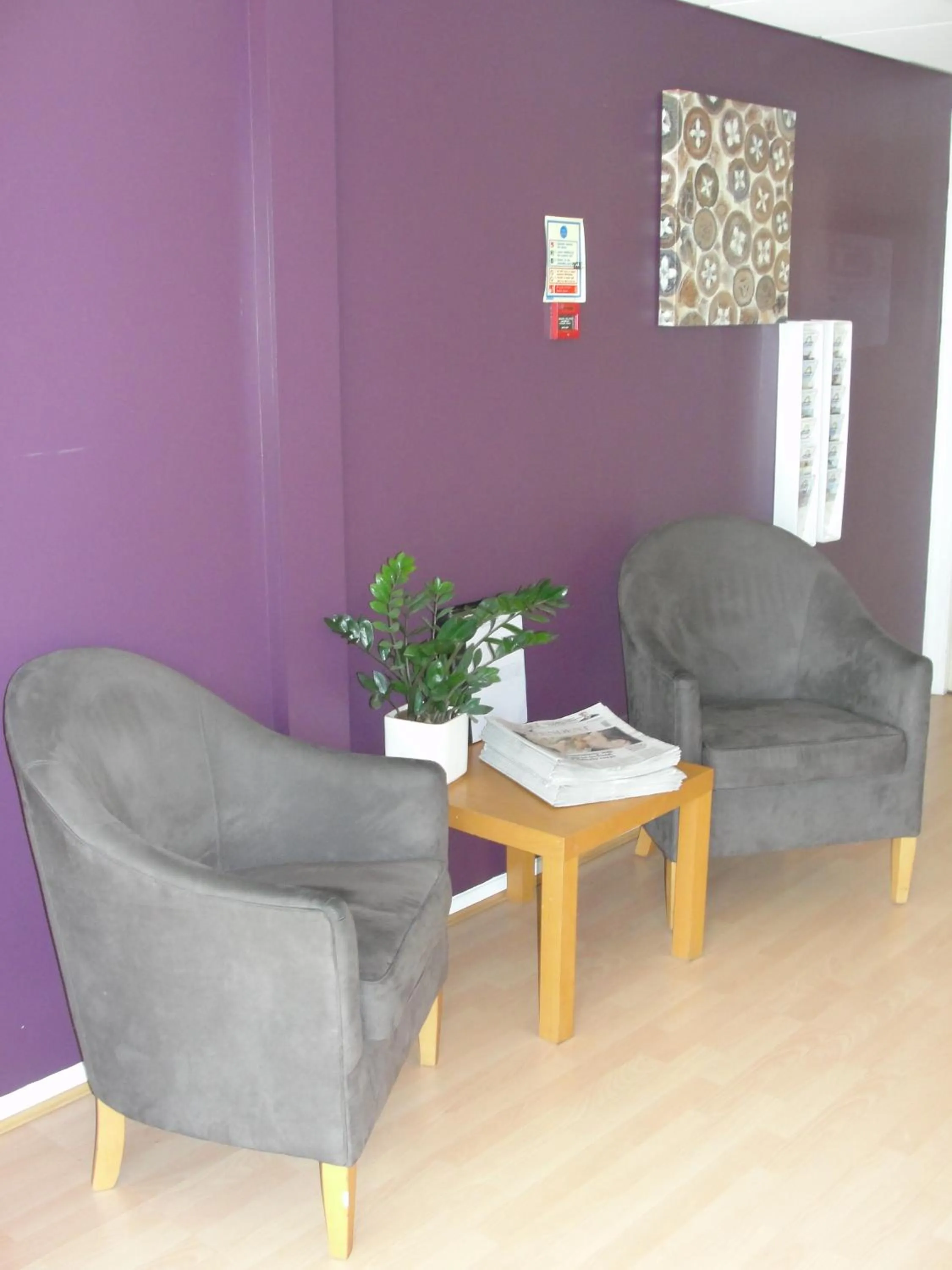 Lobby or reception in Days Inn Hotel Warwick South - Southbound M40