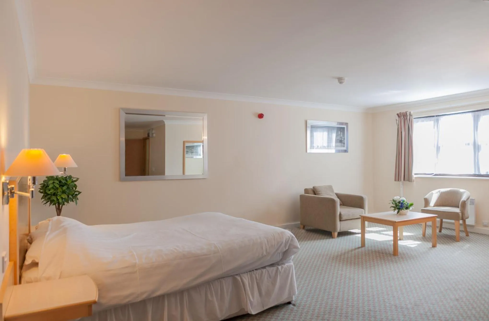 Bedroom, Bed in The Wiltshire Hotel, Golf and Leisure Resort