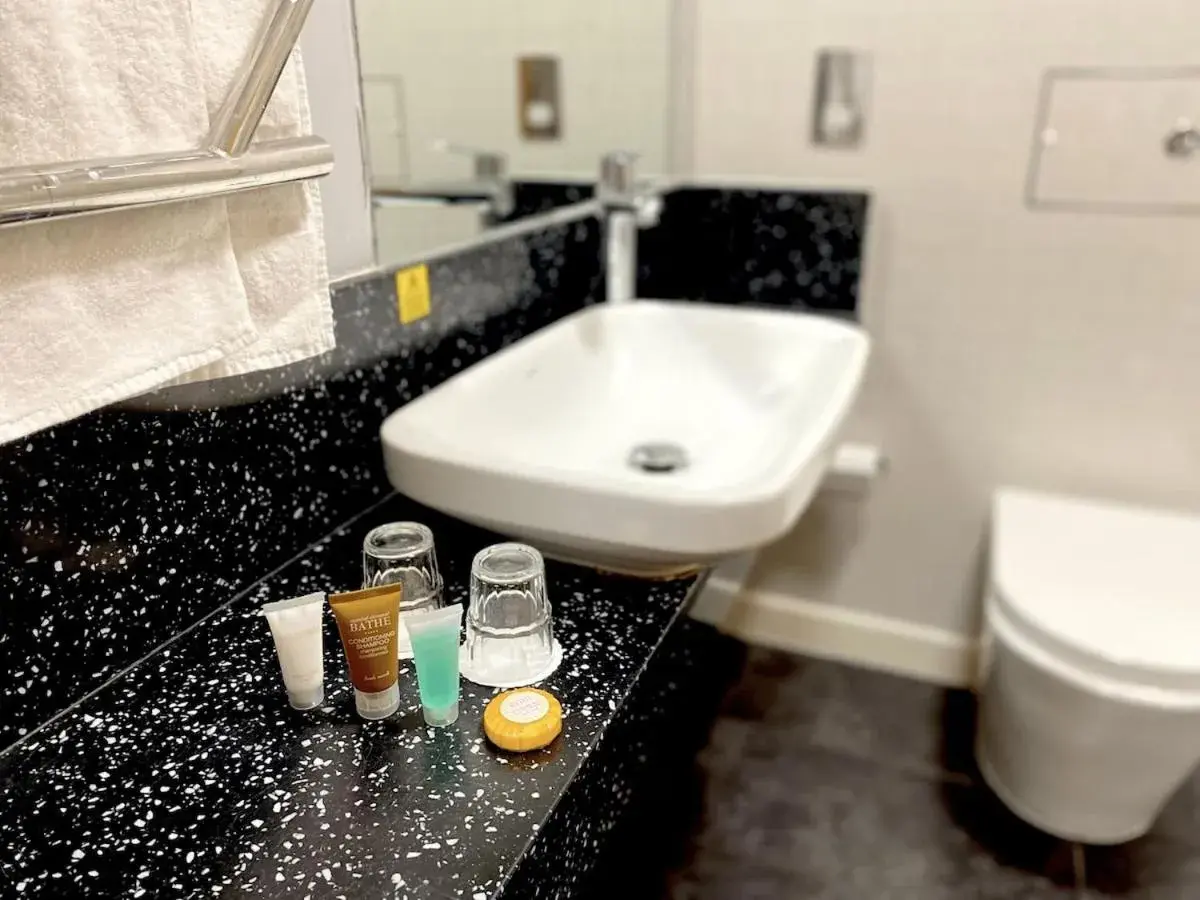 Superior Twin Room in The Wiltshire Hotel, Golf and Leisure Resort Superior Twin Room in The Wiltshire Hotel, Golf and Leisure Resort