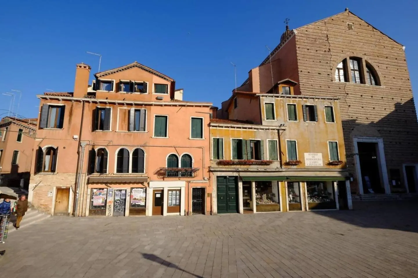 Rio Ca' Foscari a San Pantalon