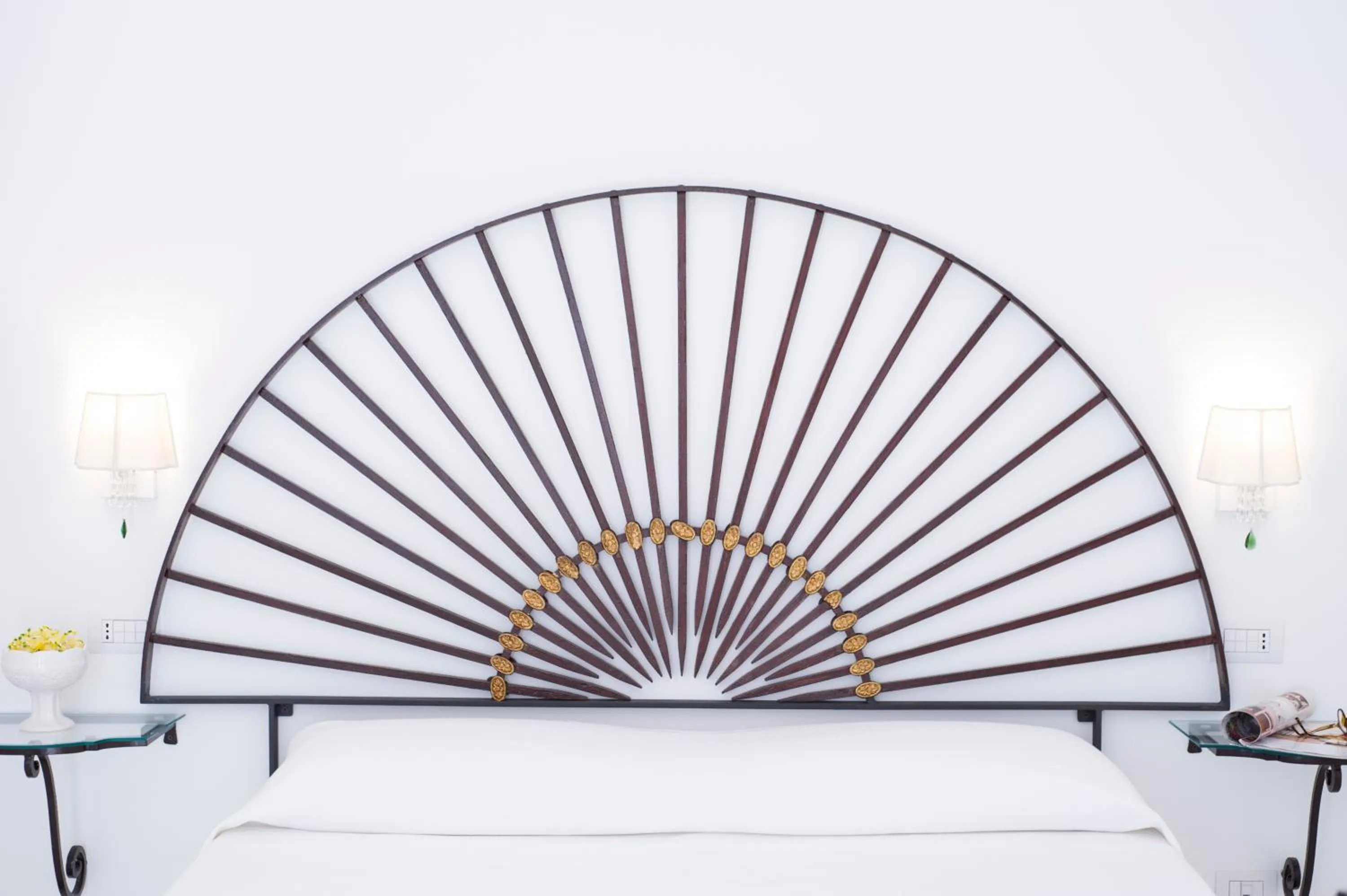 Decorative detail, Bed in La Valle Delle Ferriere