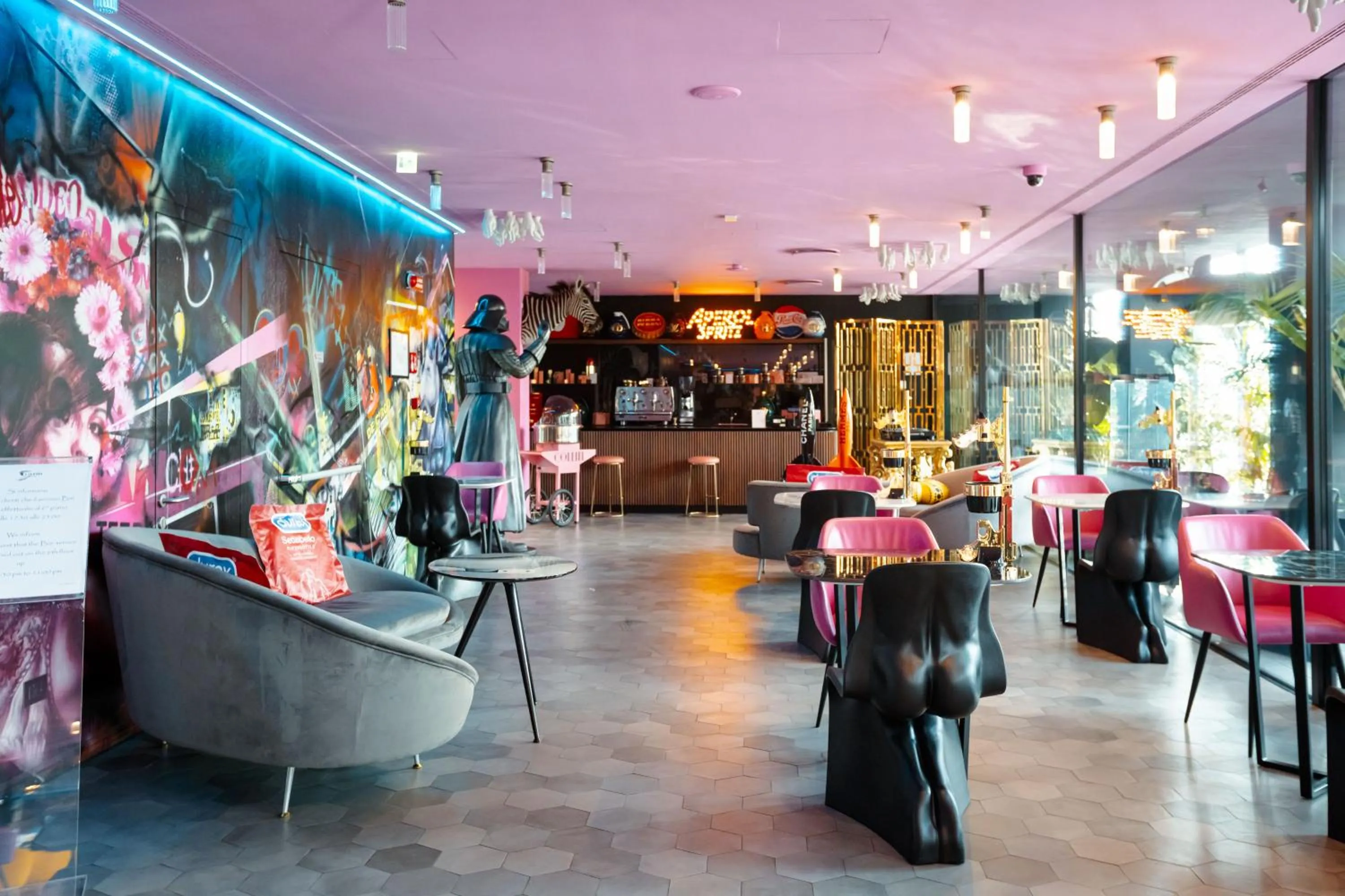 Lounge or bar in Collini Rooms, WorldHotels Crafted