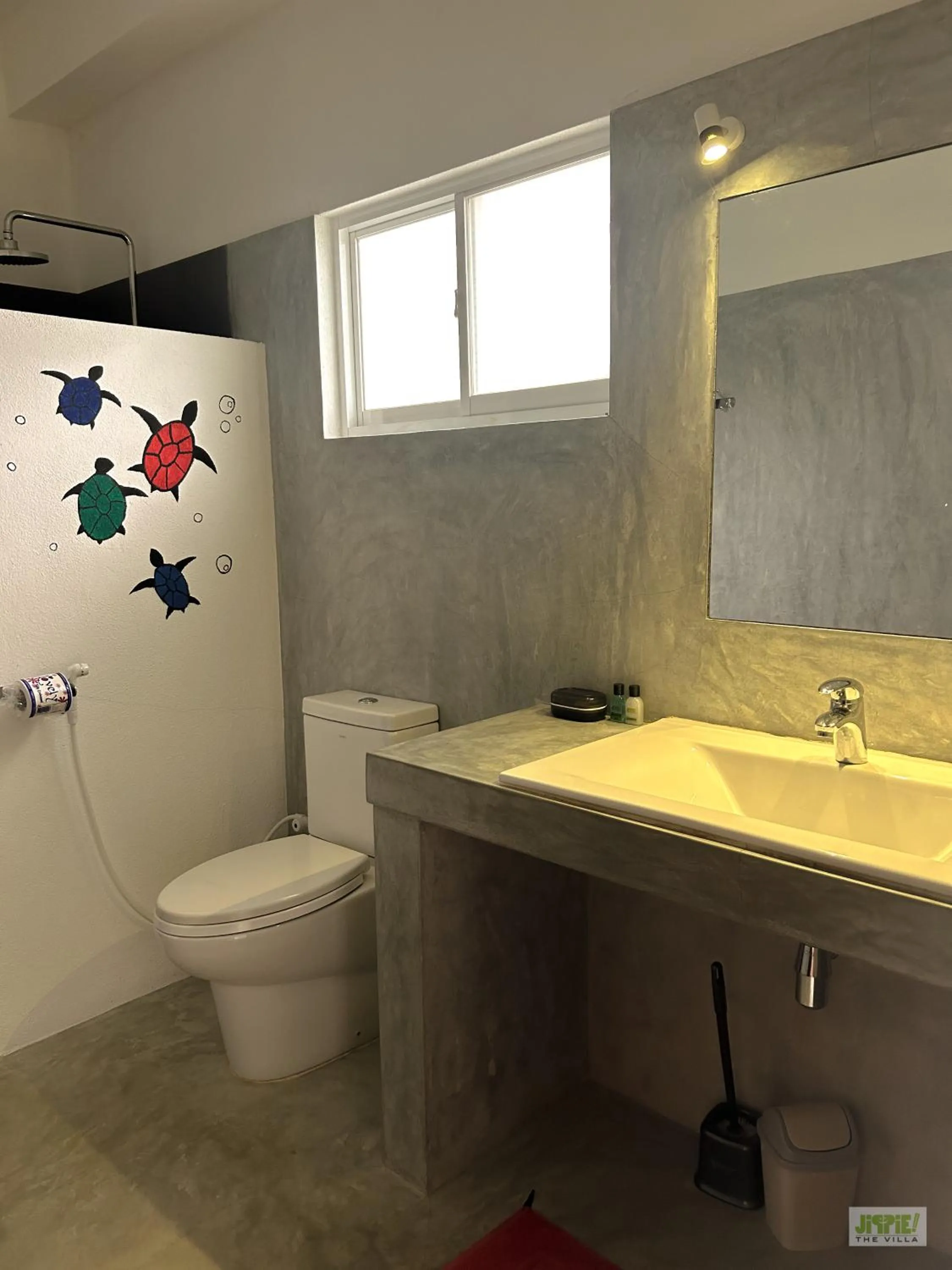 Shower in Jippie The Villa