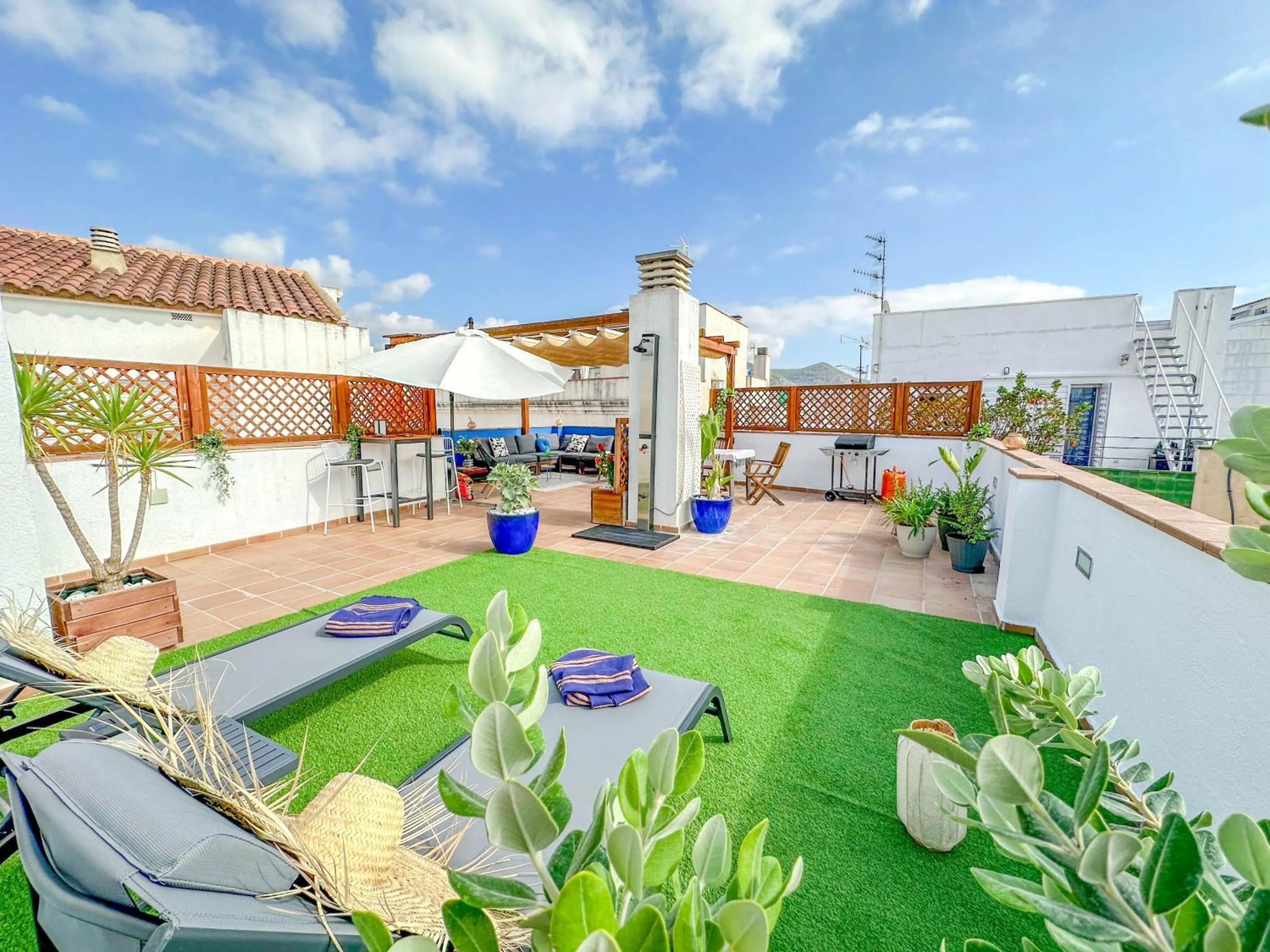 Sanctuary Penthouse by Hello Homes Sitges