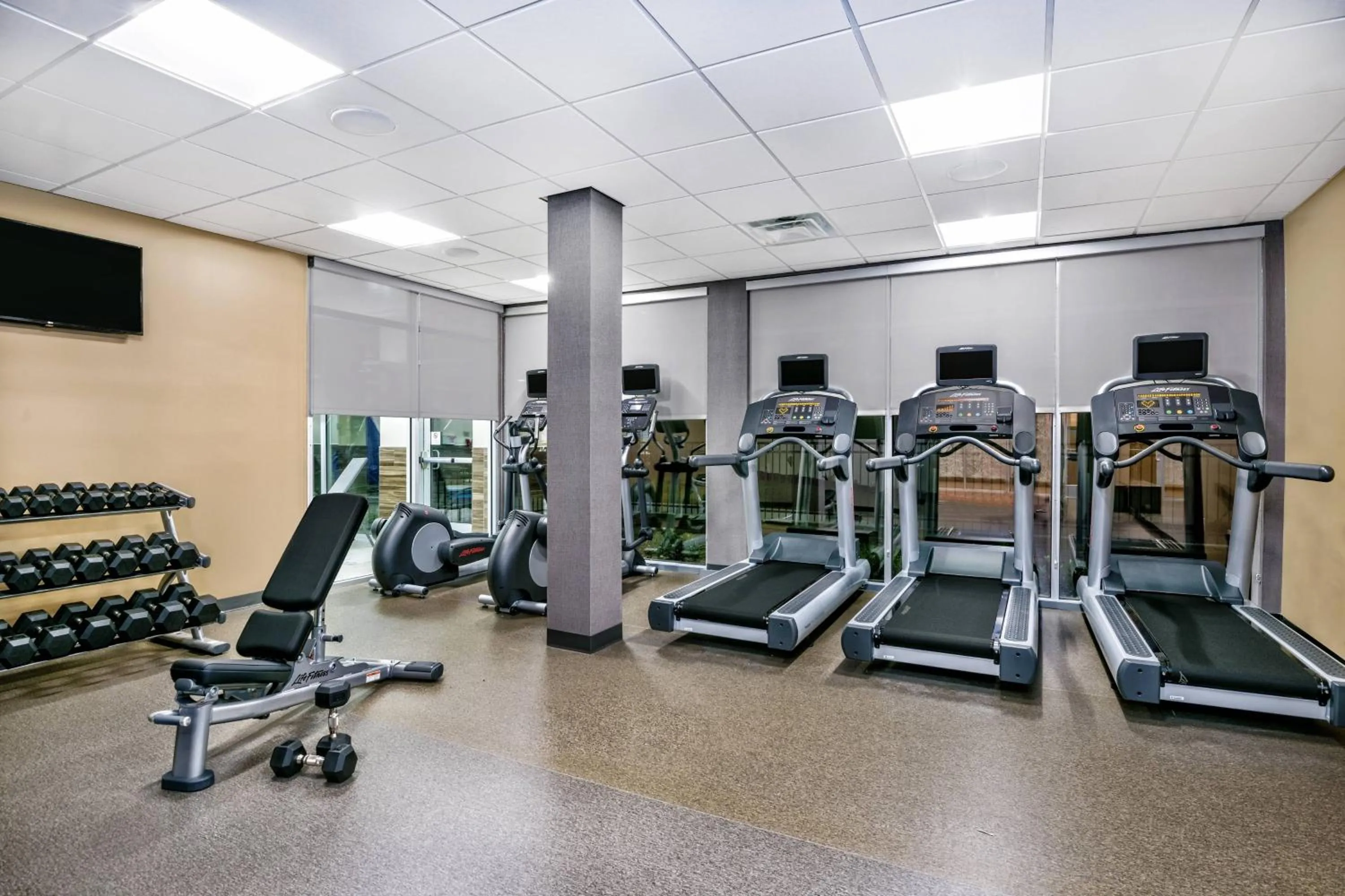 Fitness centre/facilities in Fairfield Inn & Suites Van Canton Area