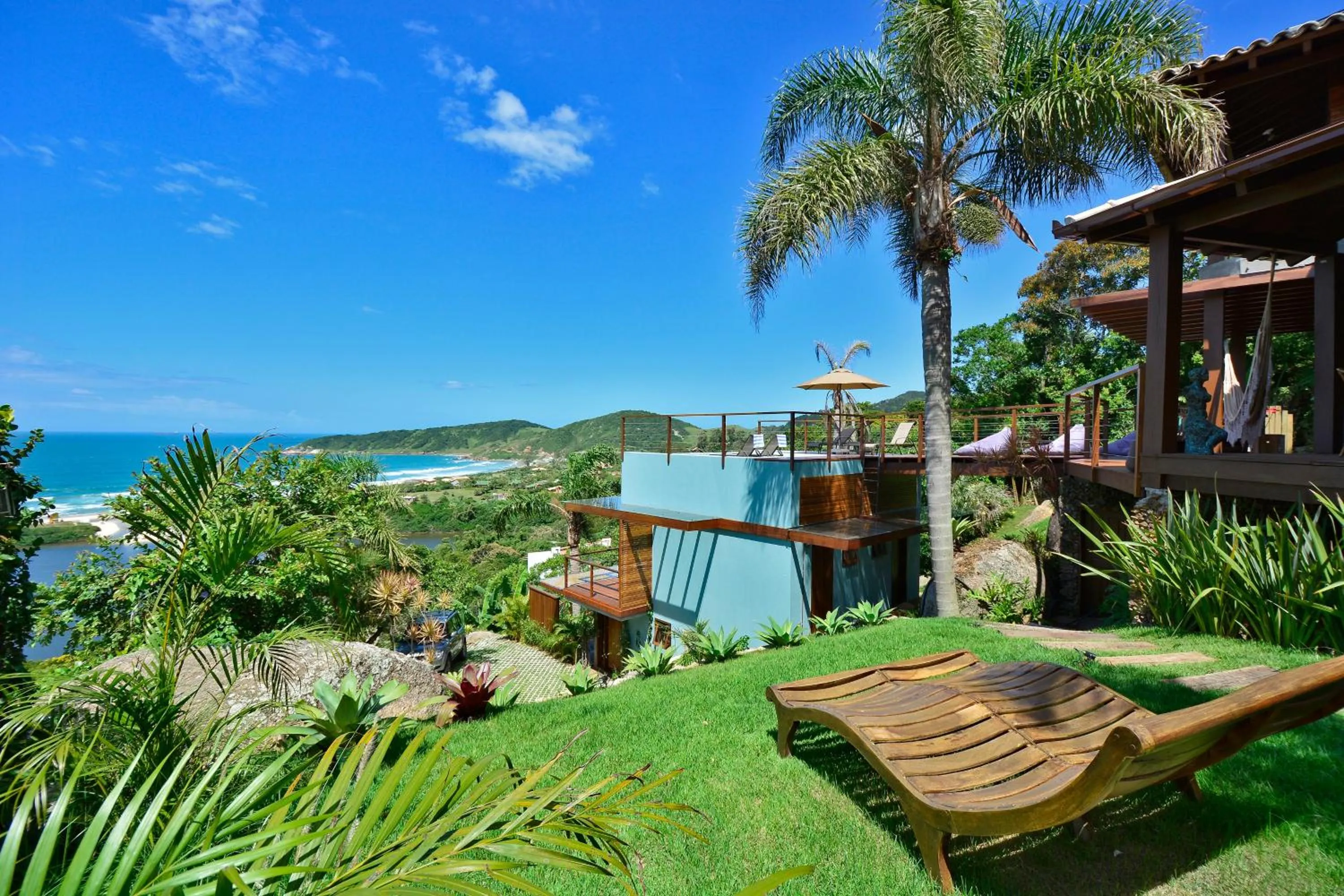 Property building in Villa Gardena Suites