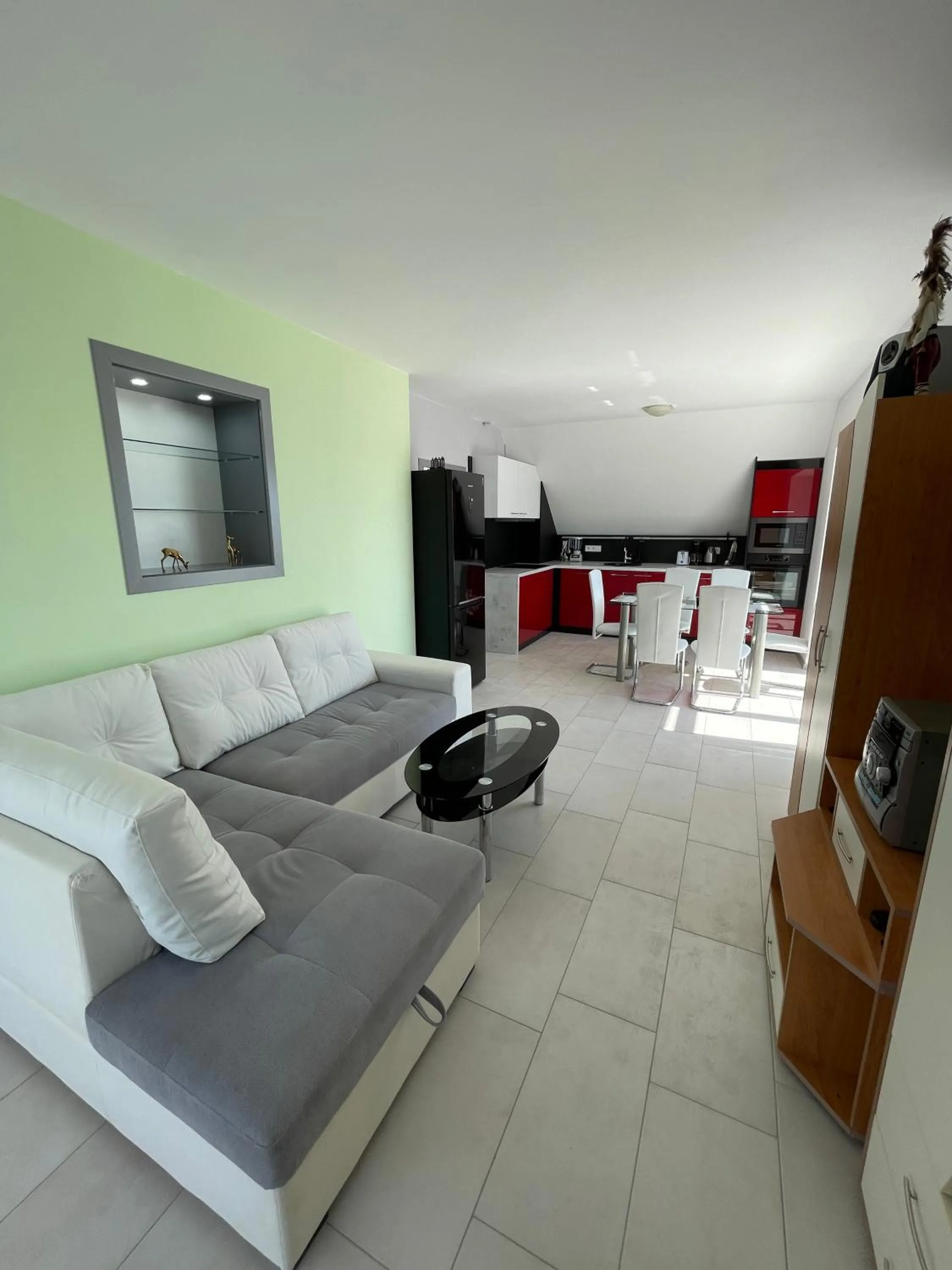 Living room in Pearl Sunshine Appartments
