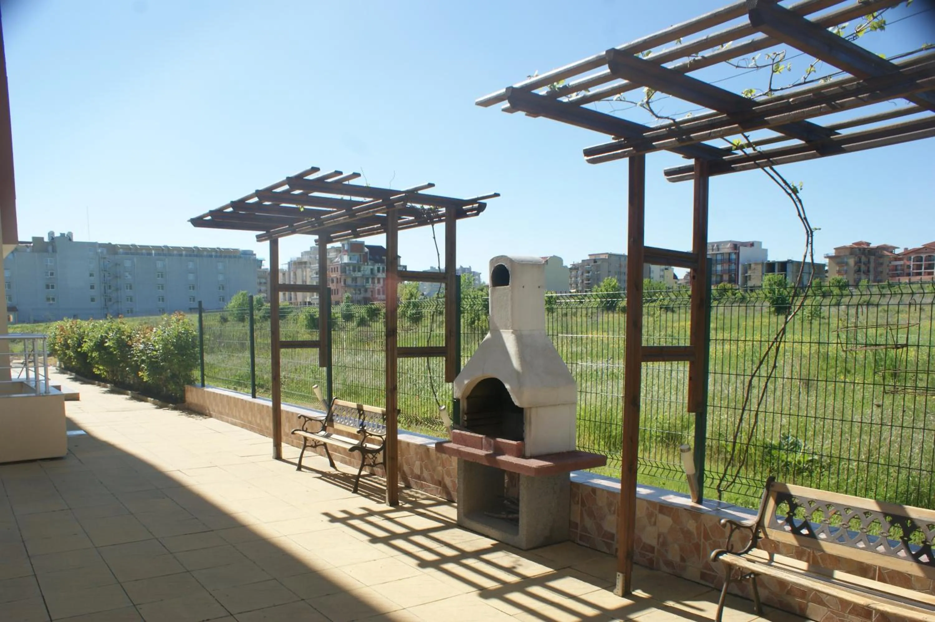 BBQ facilities in Pearl Sunshine Appartments