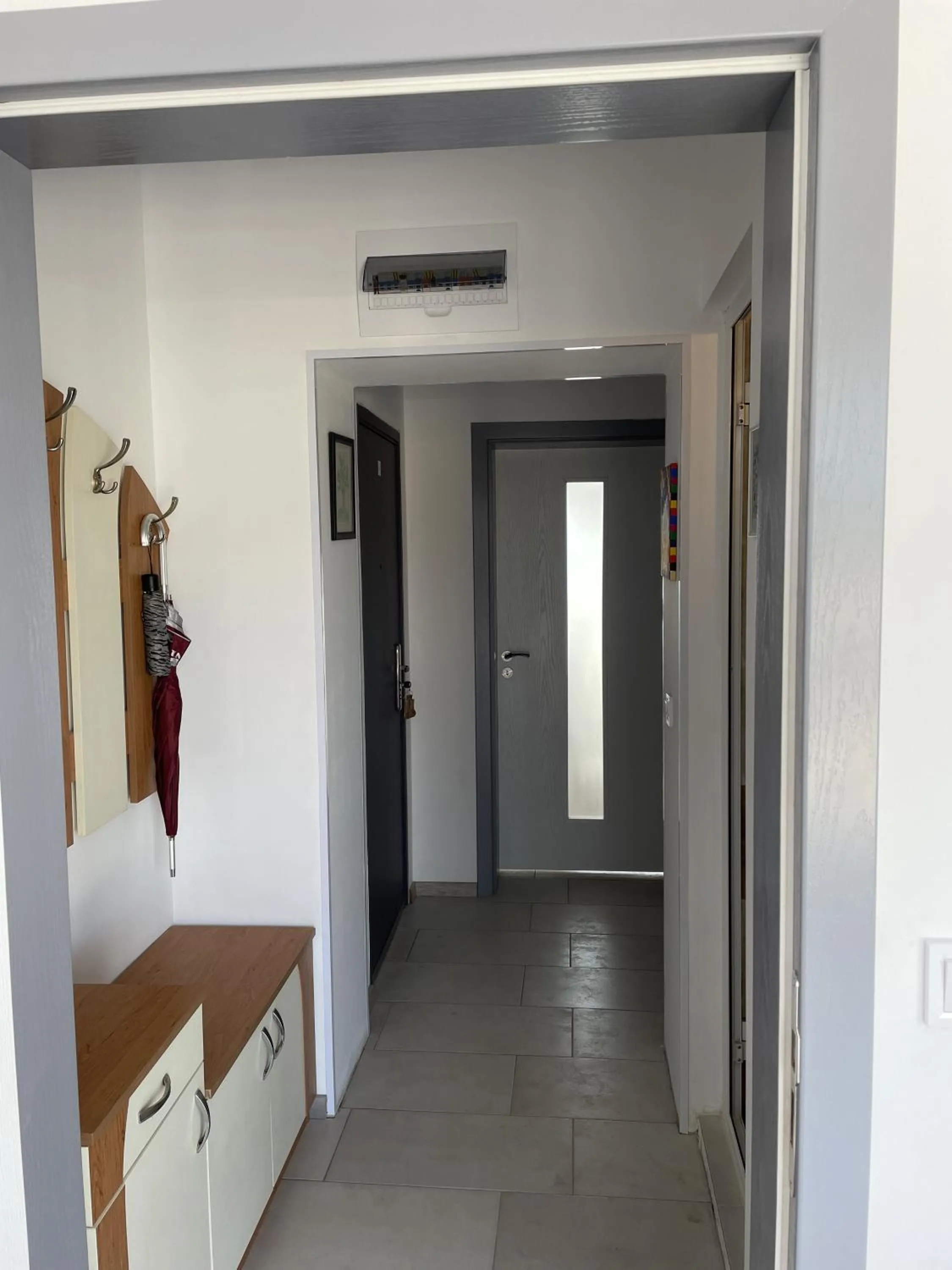 wardrobe in Pearl Sunshine Appartments