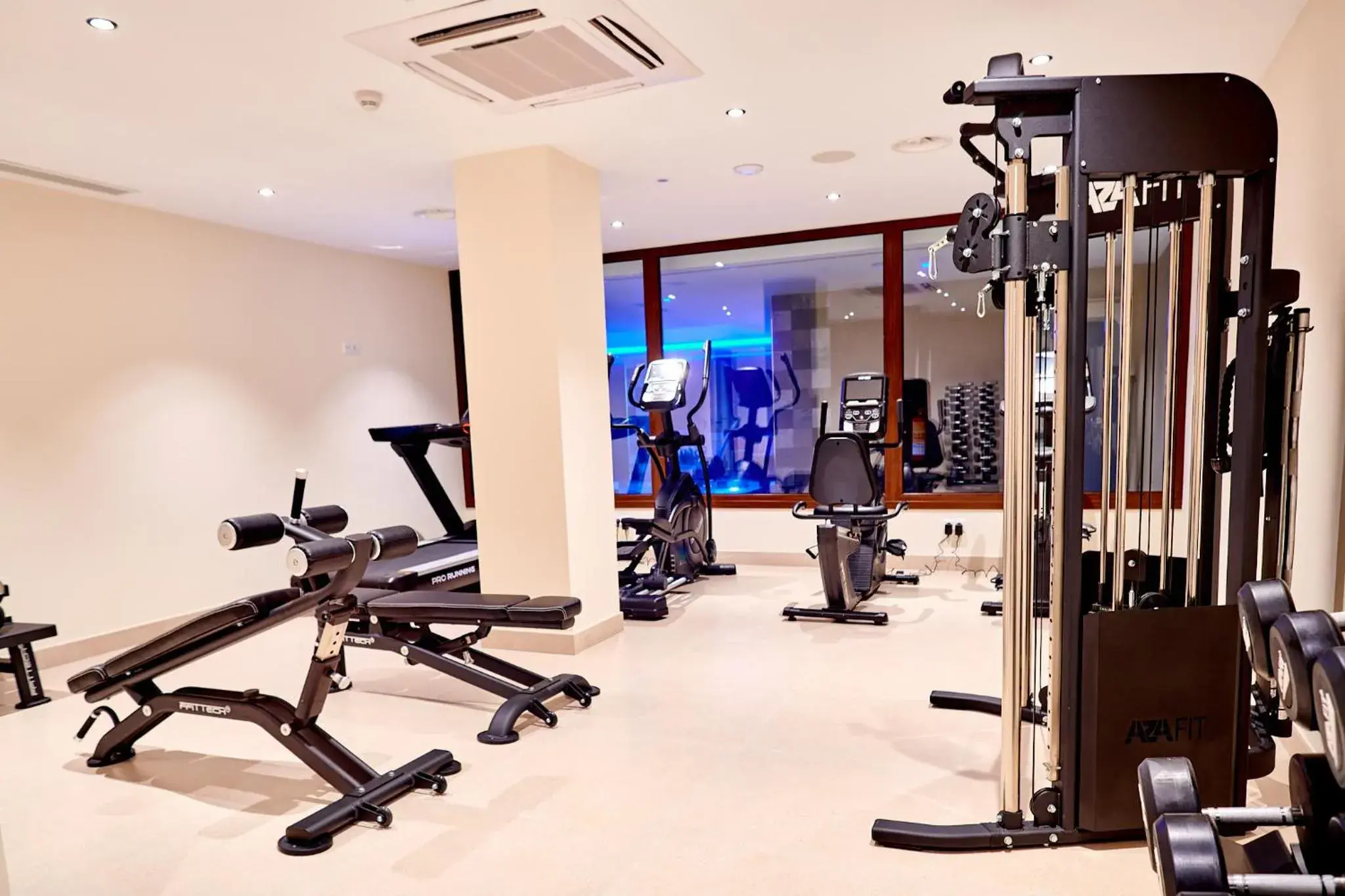 Fitness centre/facilities in Apartamentos Ponent Fitness centre/facilities in Apartamentos Ponent