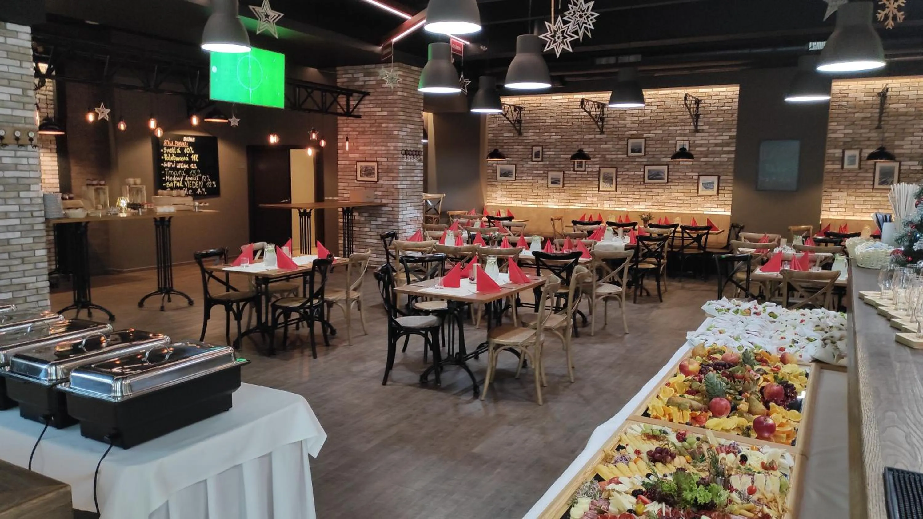 Restaurant/places to eat in AZUL Hotel & Restaurant Partizánske