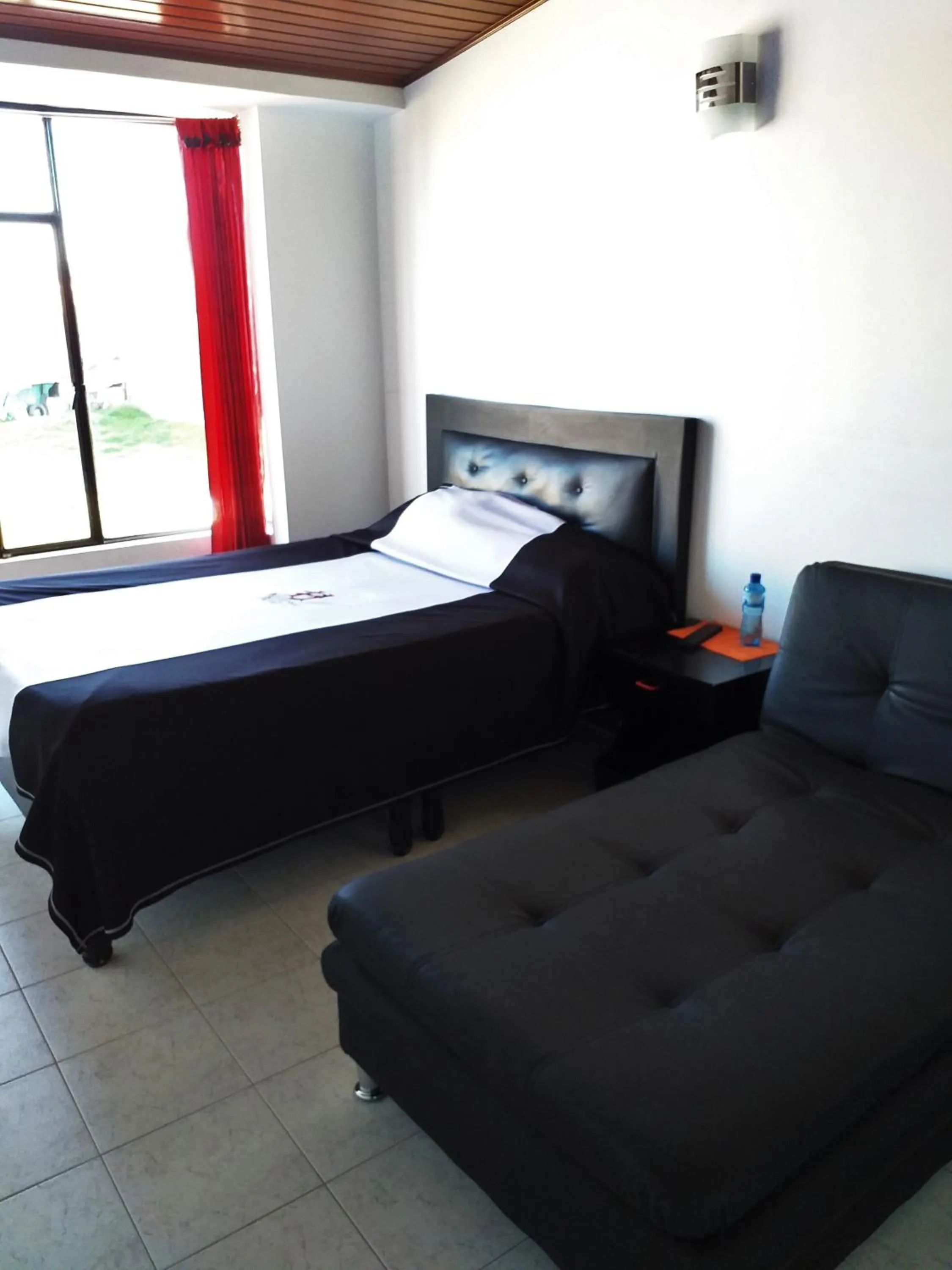 Bed in Hotel Hortensia Real