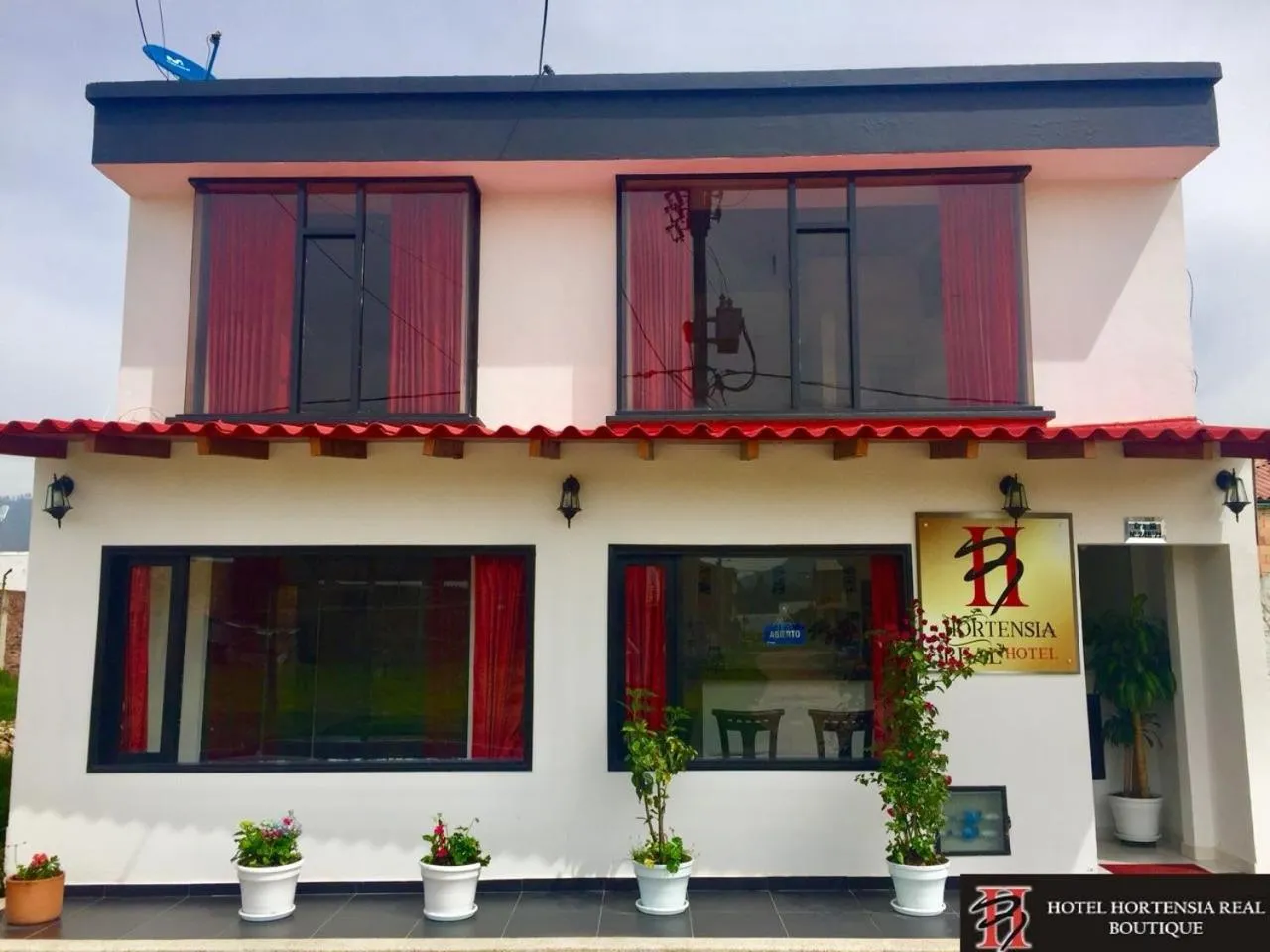 Property building in Hotel Hortensia Real