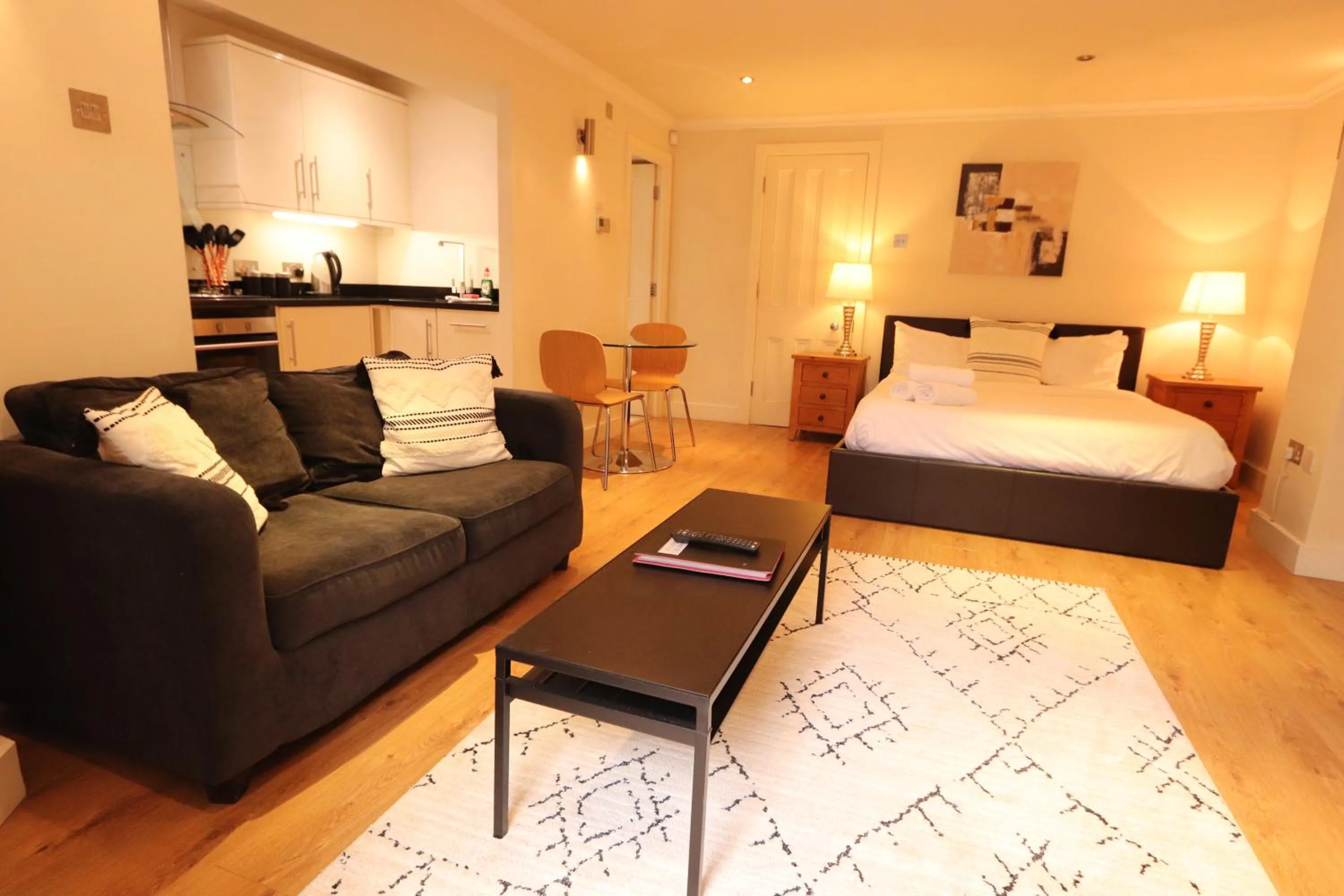 Clifton Studio