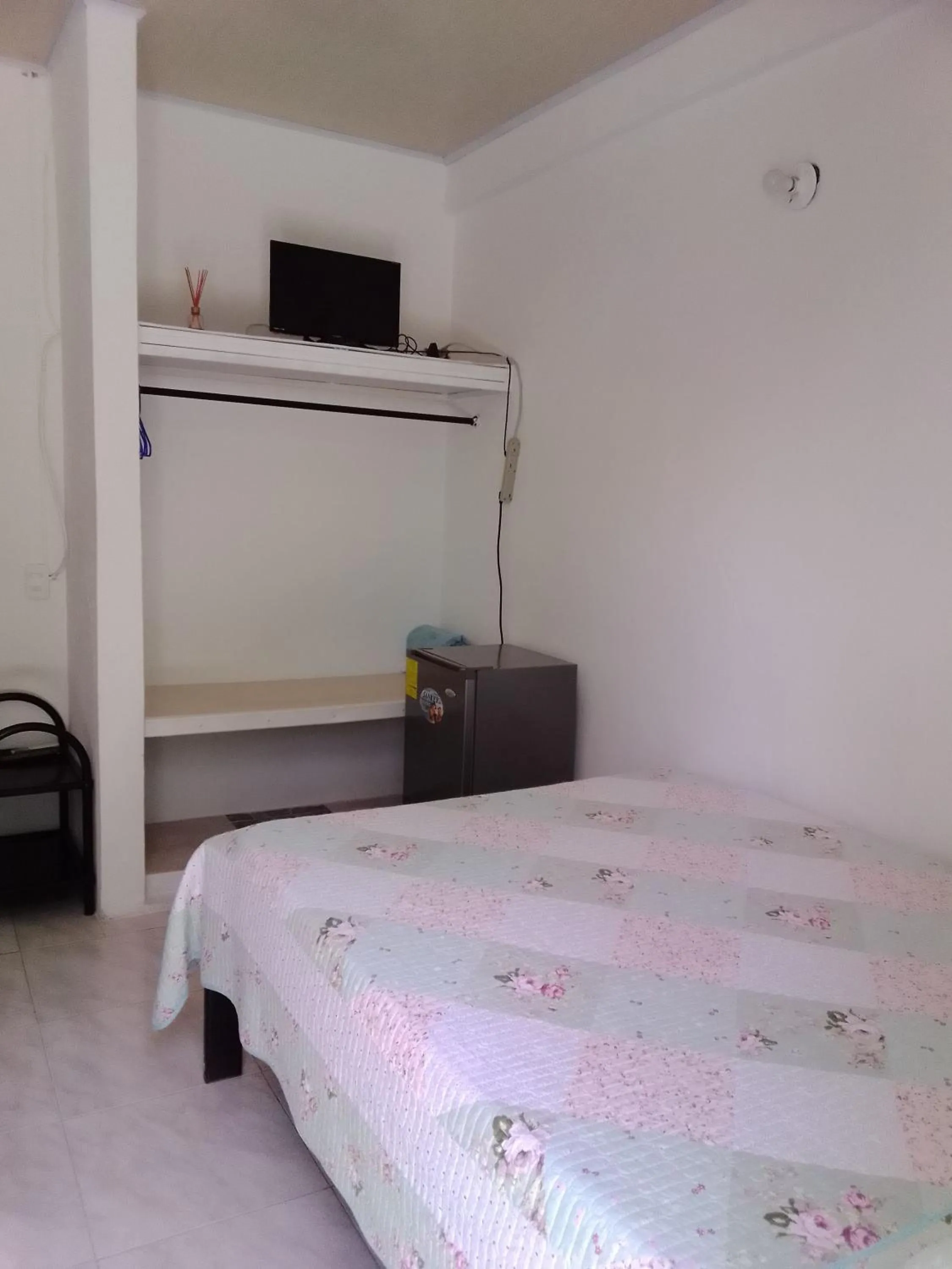 Photo of the whole room, Bed in Posada for Living