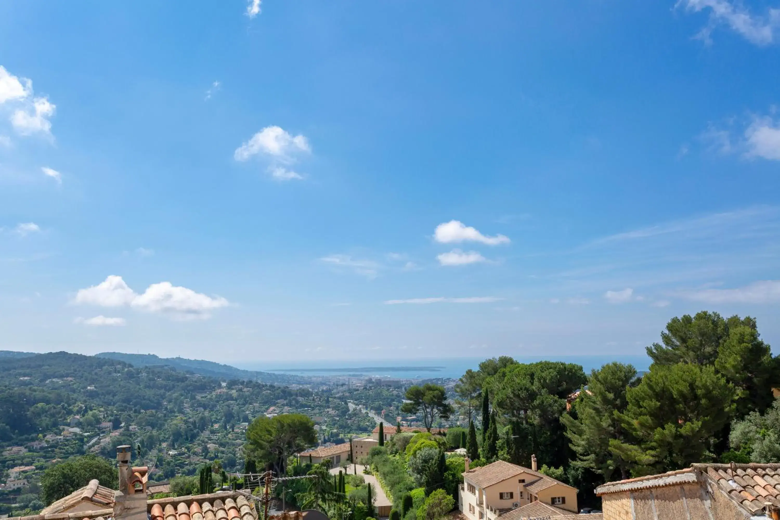Sea view in Mougins Luxury Retreats Sea view in Mougins Luxury Retreats