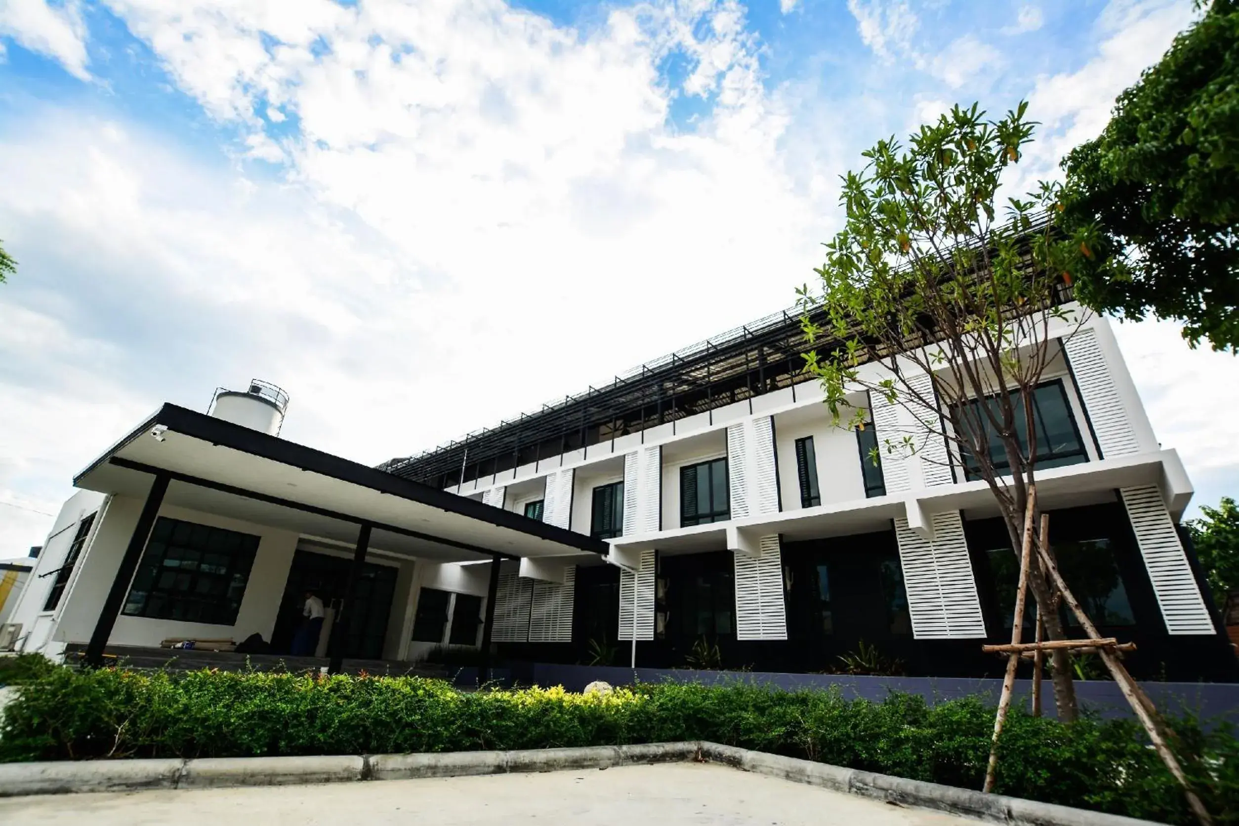 Property building in BY Hotel Kanchanaburi Property building in BY Hotel Kanchanaburi