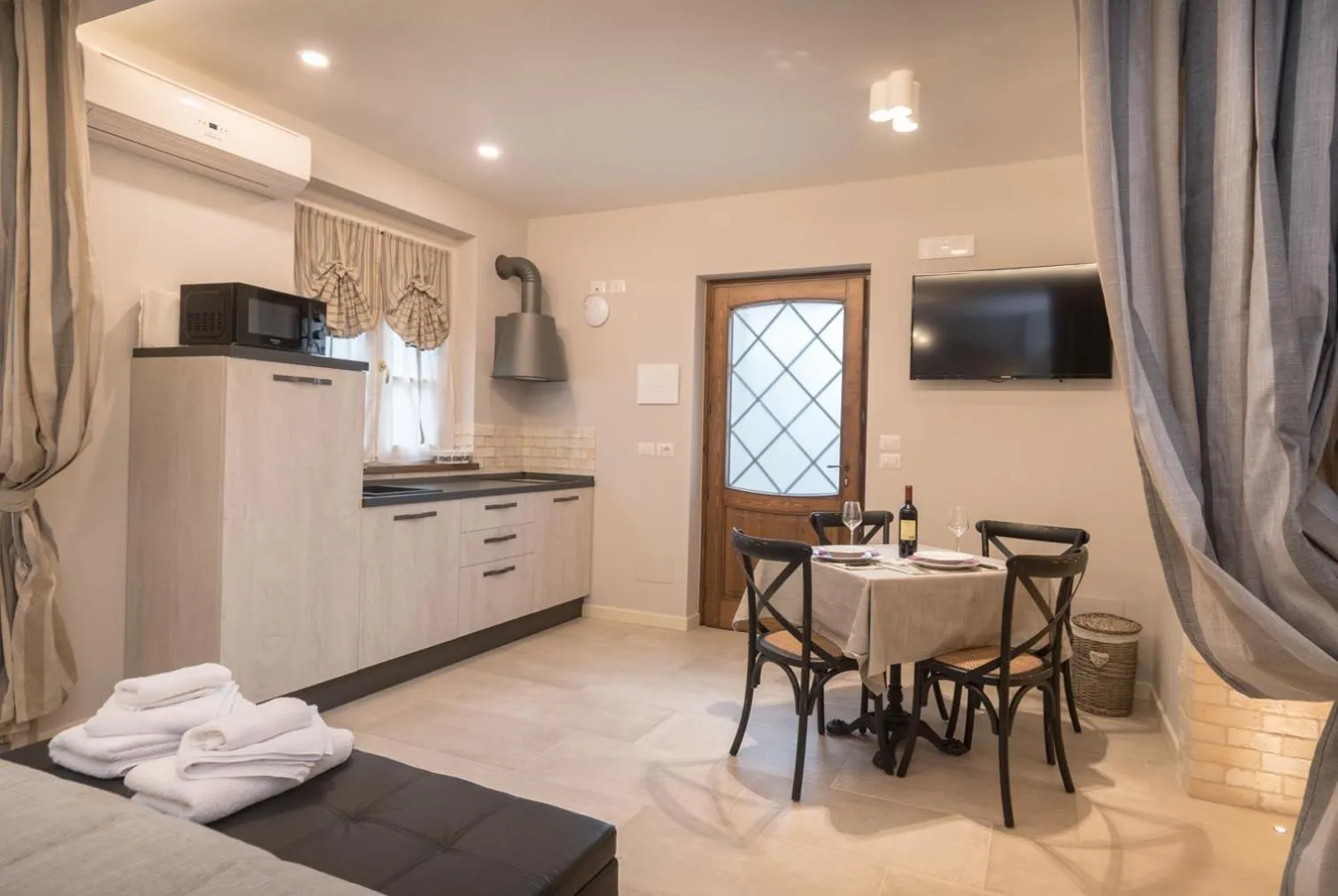 TV and multimedia, Bed in Il Giardino degli Angeli