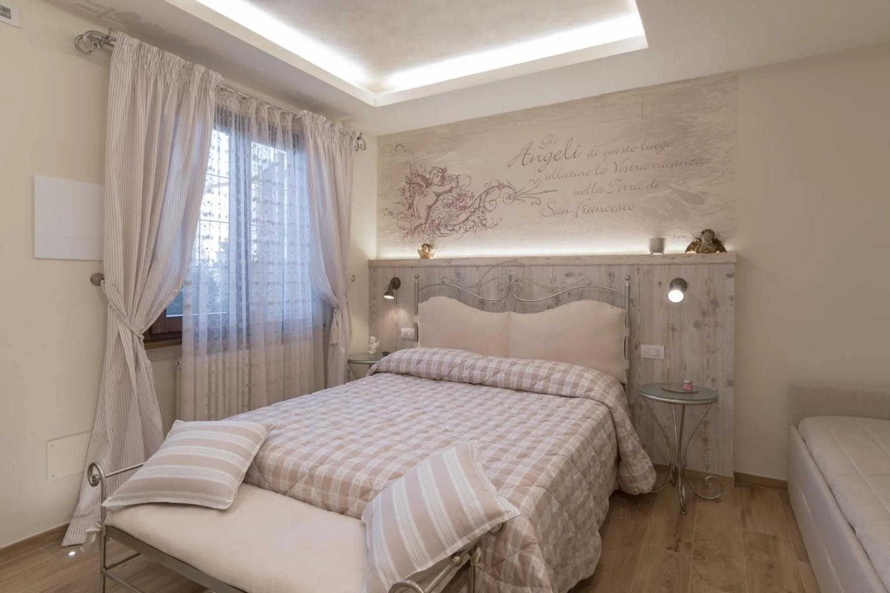 Bedroom, Bed in Il Giardino degli Angeli