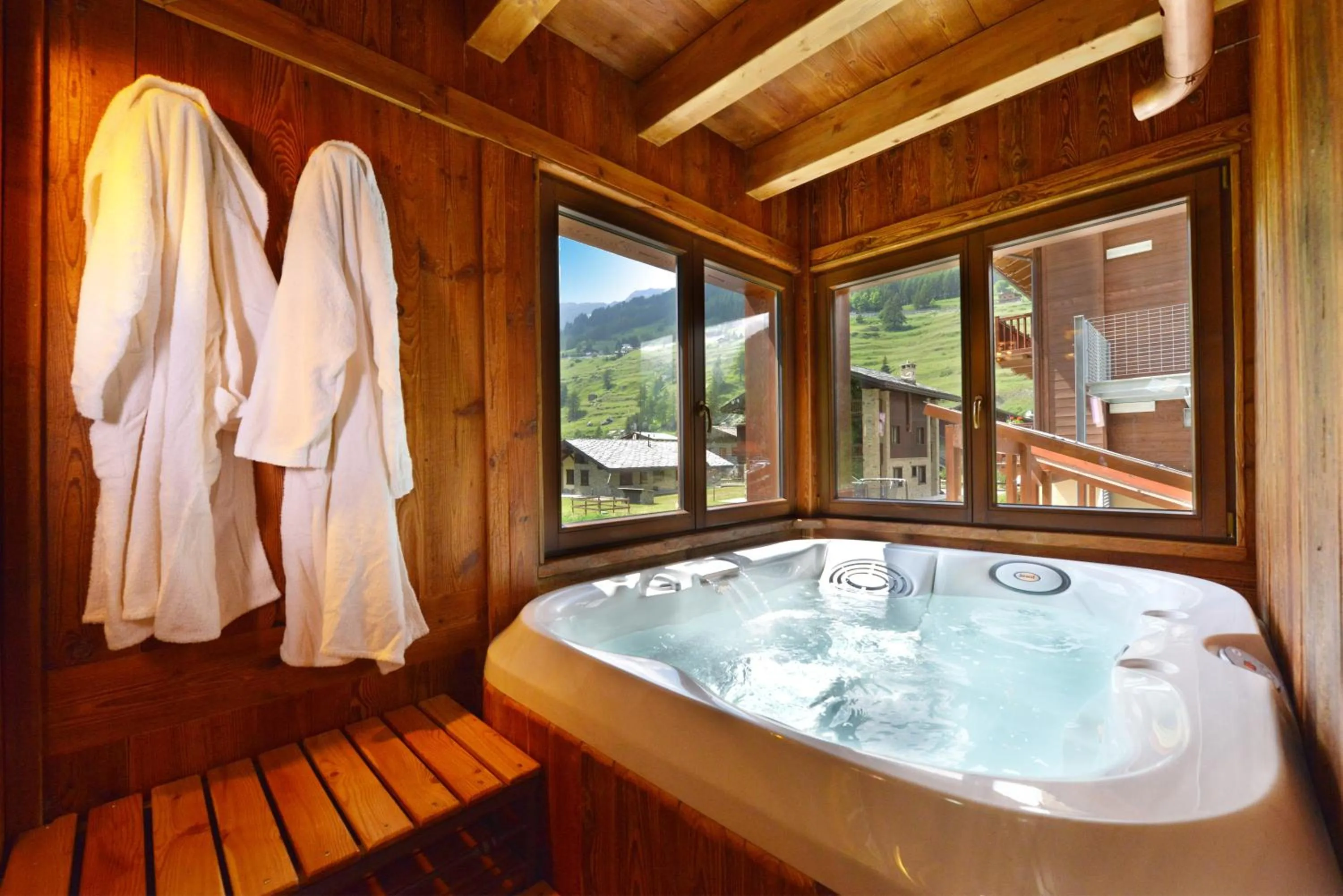 Spa and wellness centre/facilities in Hotel Le Petit Abri