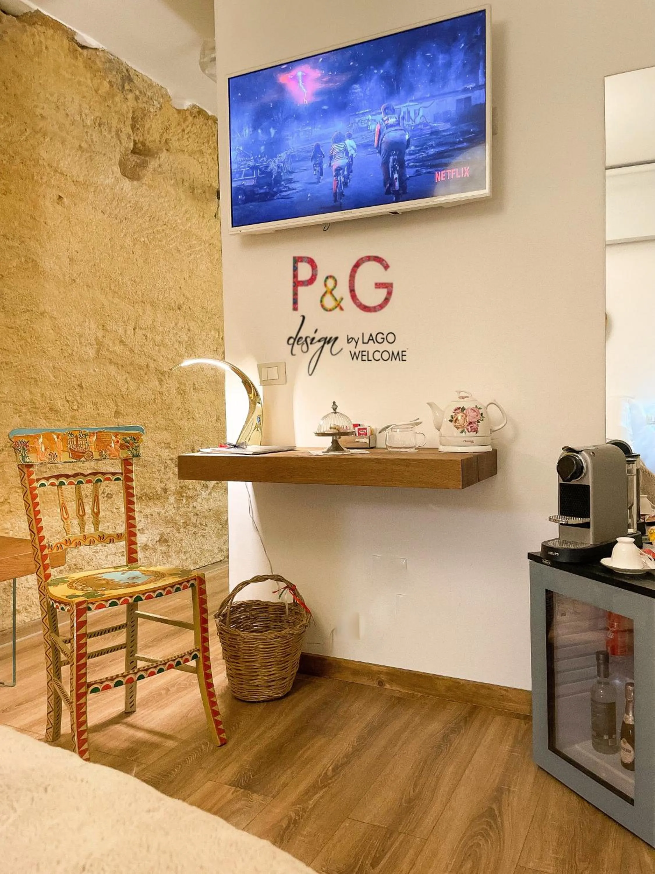 Bed in P&G design by Lago Welcome Enna