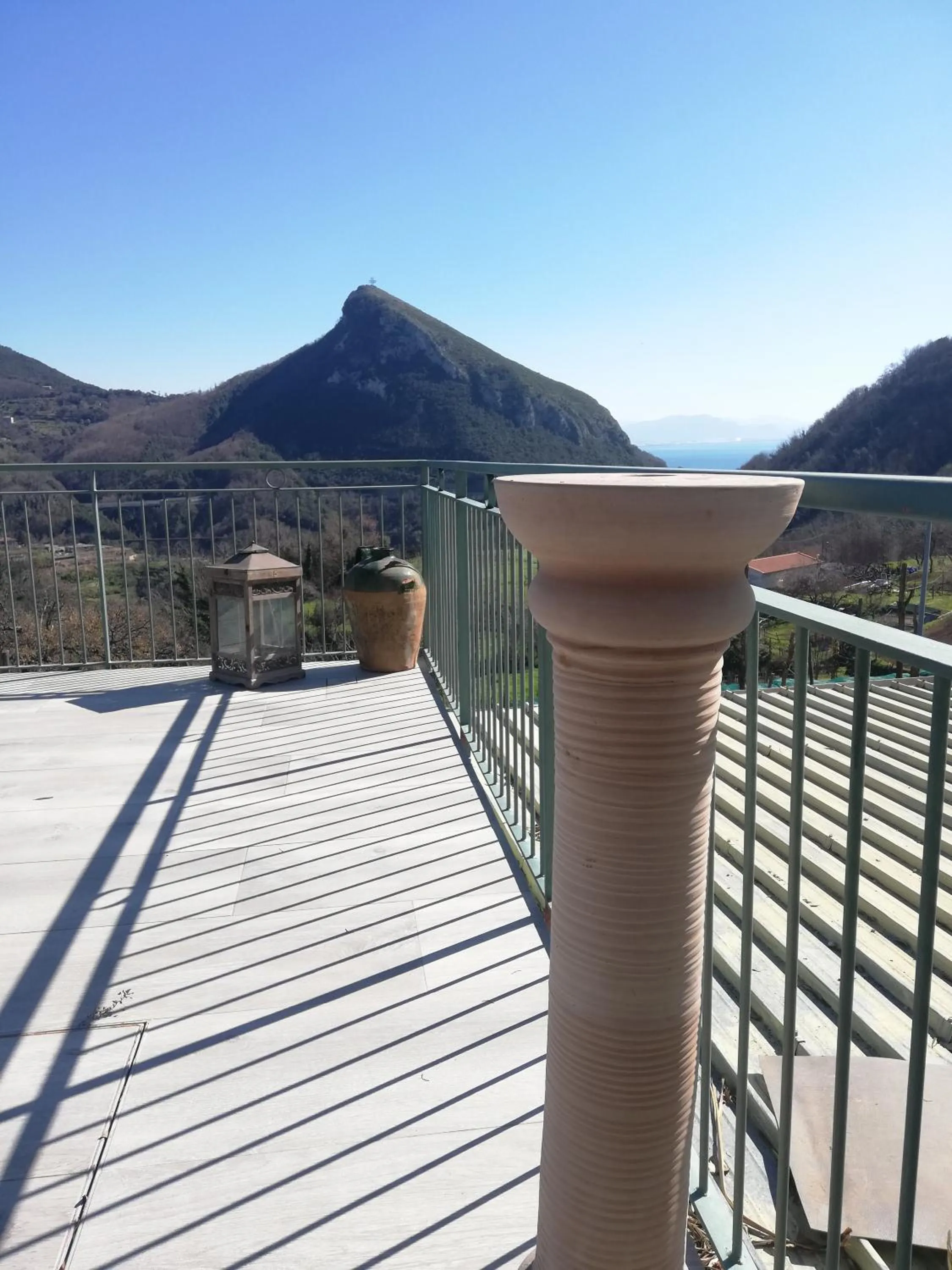 Solarium in La Roccia Incantata Amalfi Coast