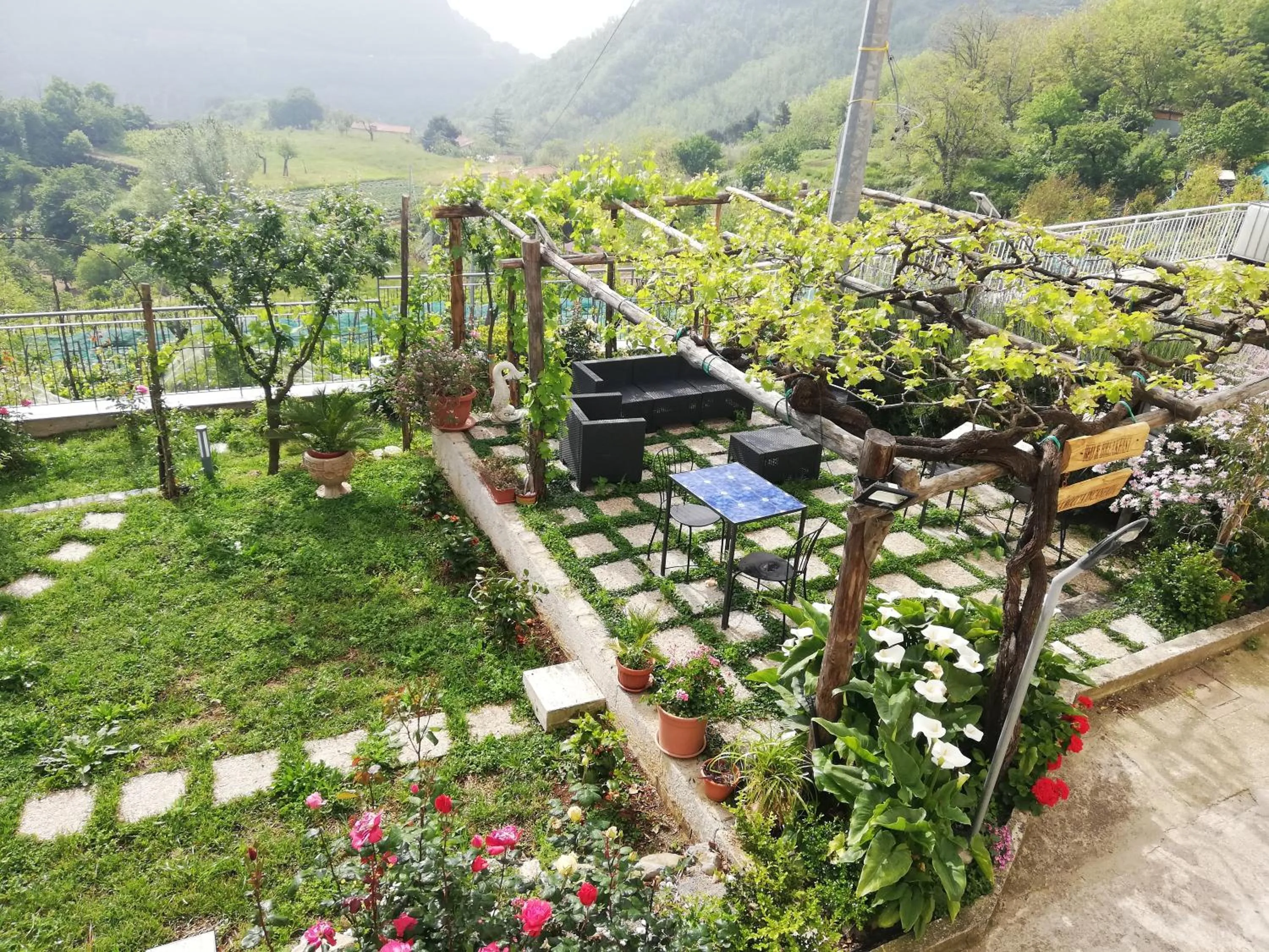 Facade/entrance in La Roccia Incantata Amalfi Coast