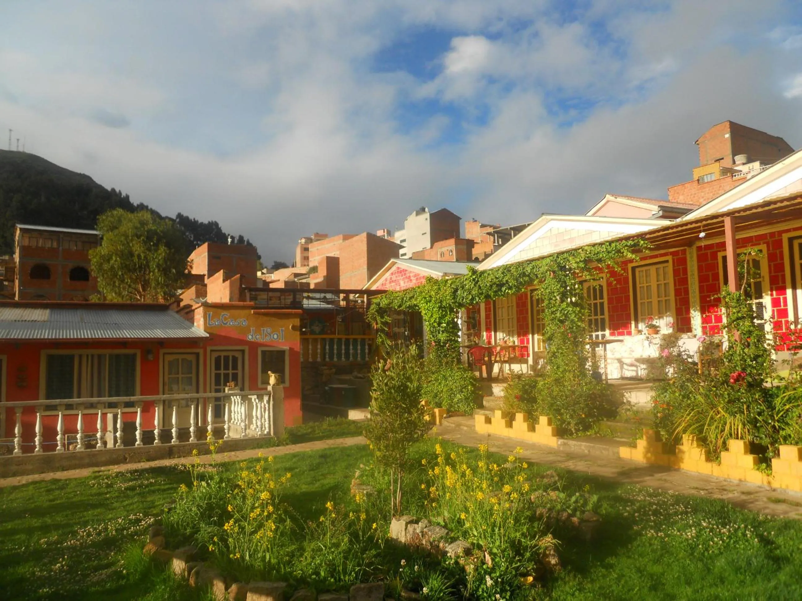 Facade/entrance in Hostal La Casa del Sol