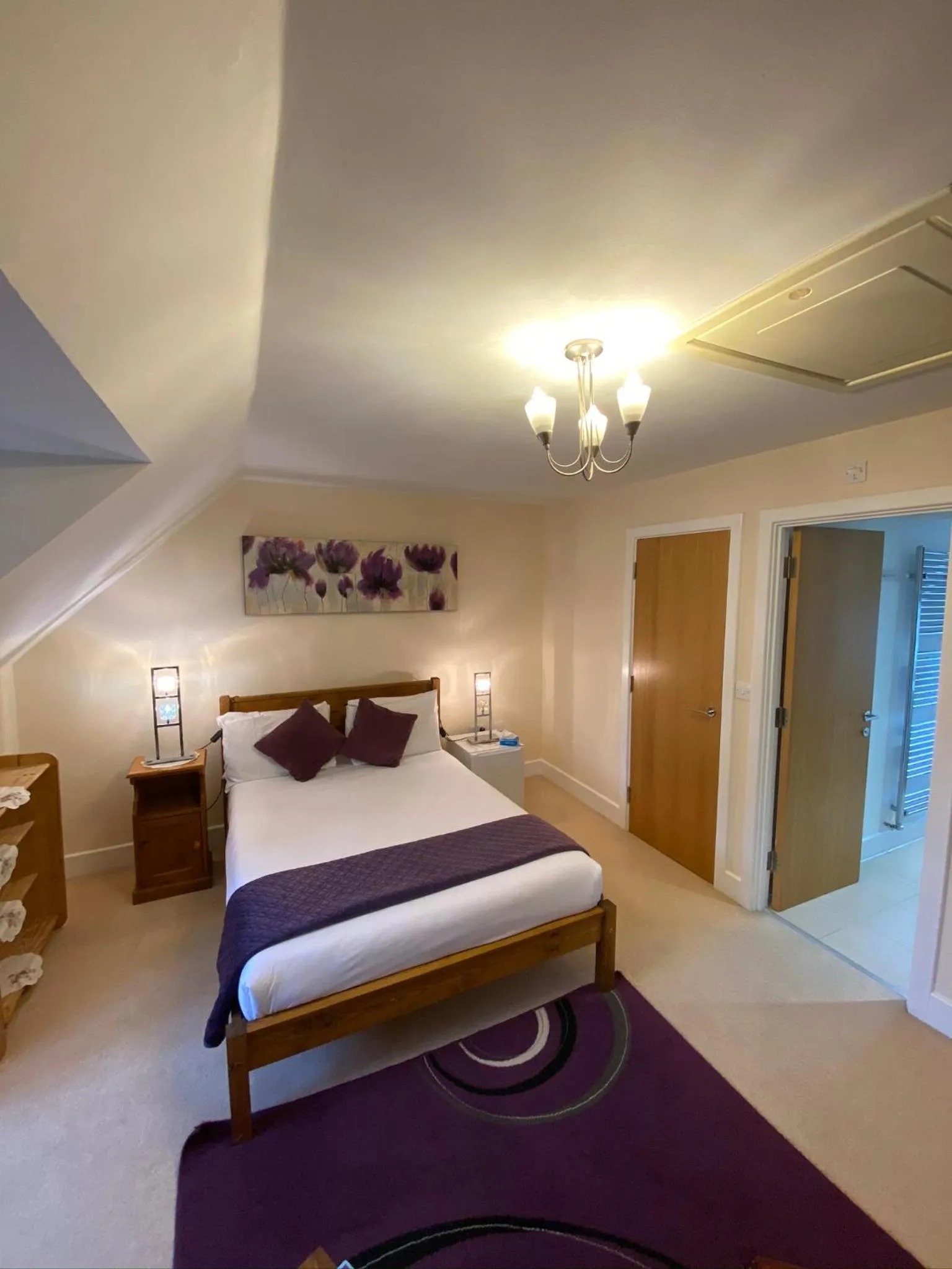 Photo of the whole room, Bed in Turi House