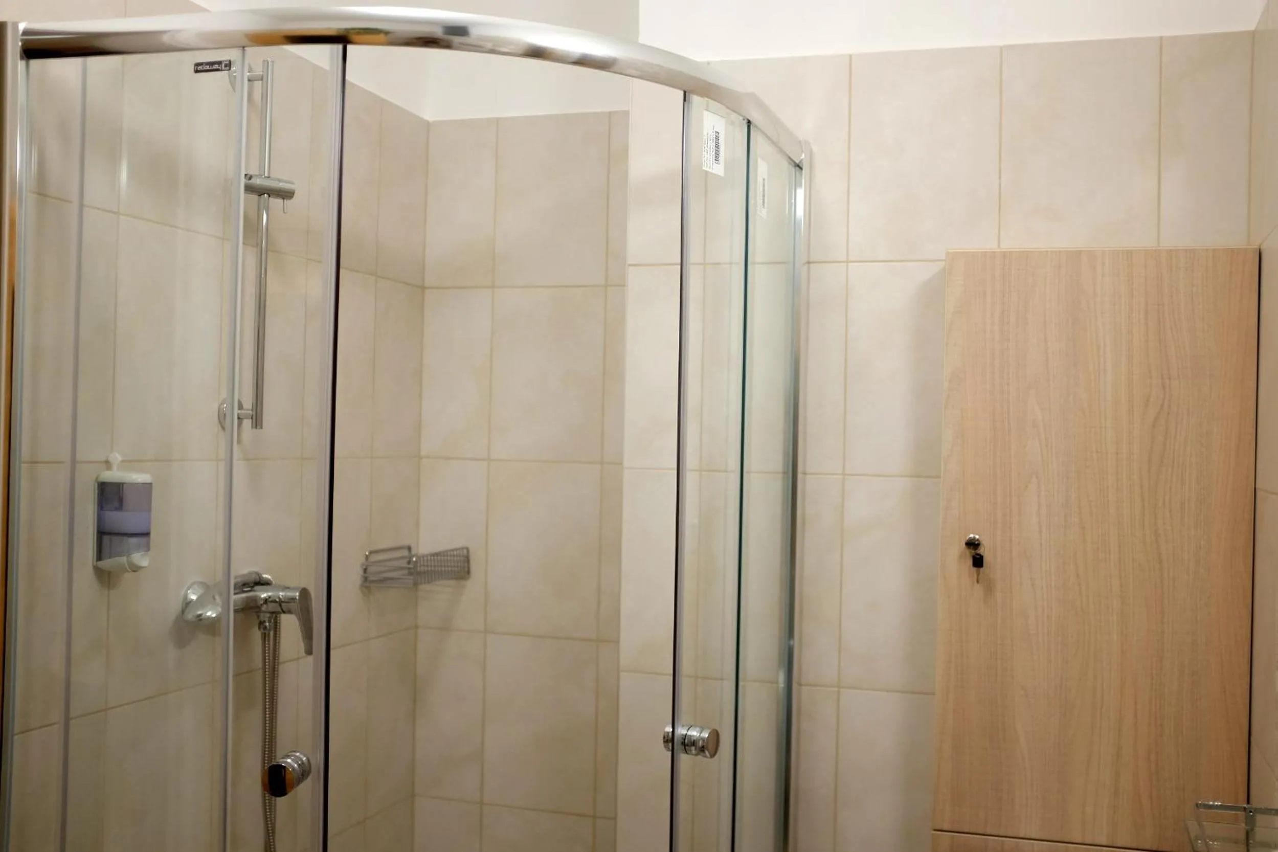 Duplex Studio with Double Bed - single occupancy in Stefánia Stúdió Apartmanok