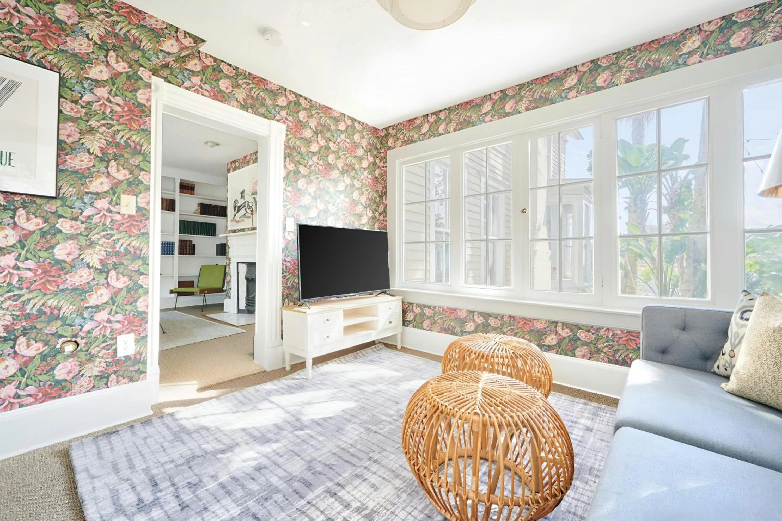 Living room in Wellborn Hotel Downtown, Sonder by Marriott Bonvoy