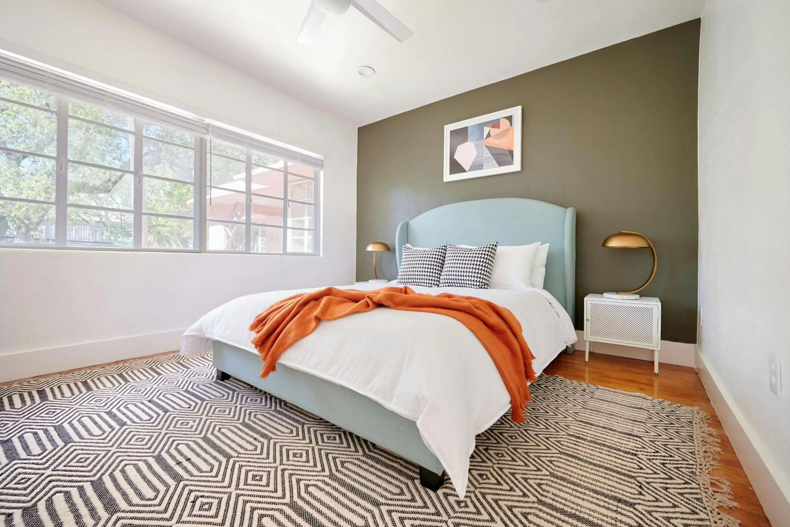 Bedroom, Bed in Wellborn Hotel Downtown, Sonder by Marriott Bonvoy