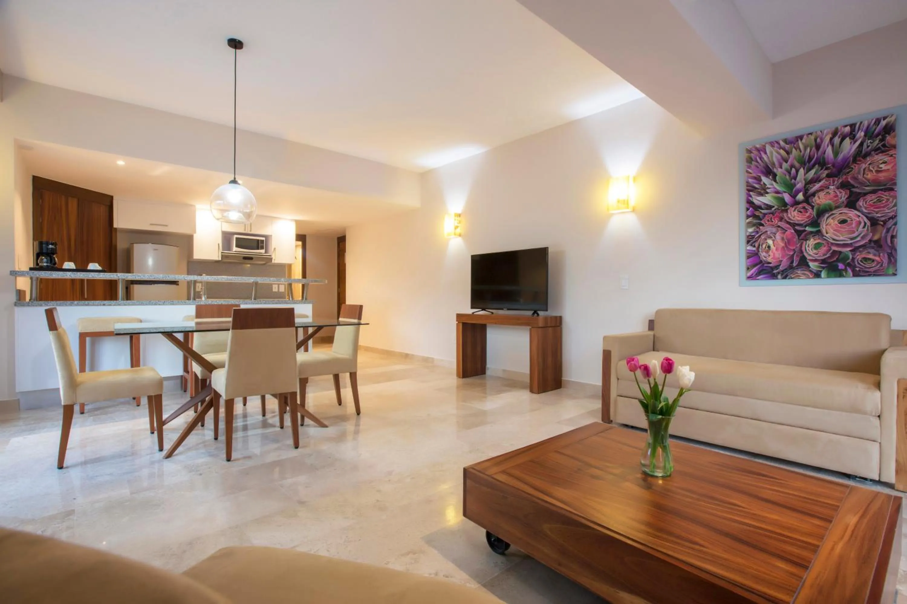 TV and multimedia in Altitude by Krystal Grand Los Cabos - All Inclusive