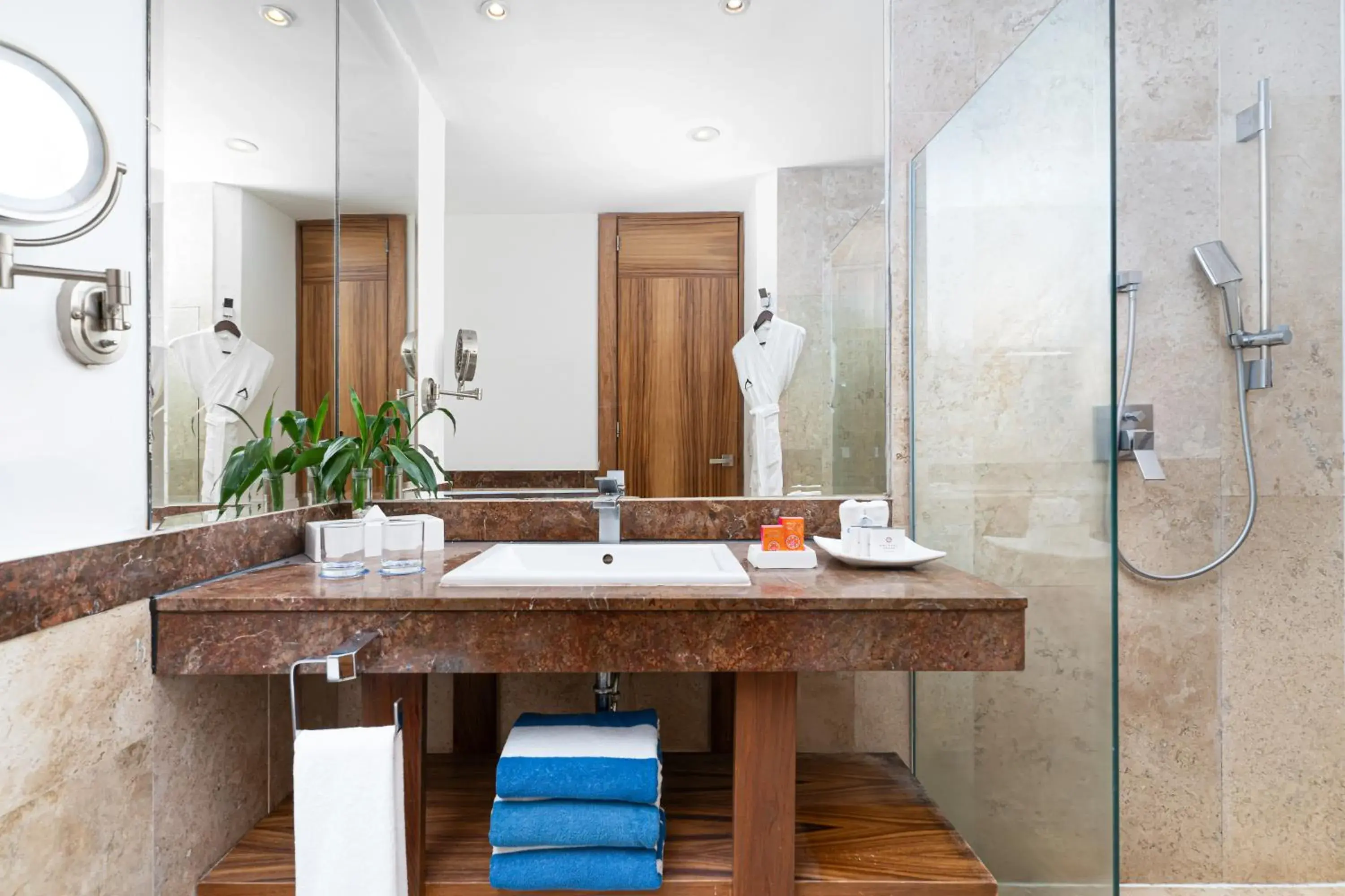 Altitude Junior Suite Ocean Front King - single occupancy in Altitude by Krystal Grand Los Cabos - All Inclusive Altitude Junior Suite Ocean Front King - single occupancy in Altitude by Krystal Grand Los Cabos - All Inclusive