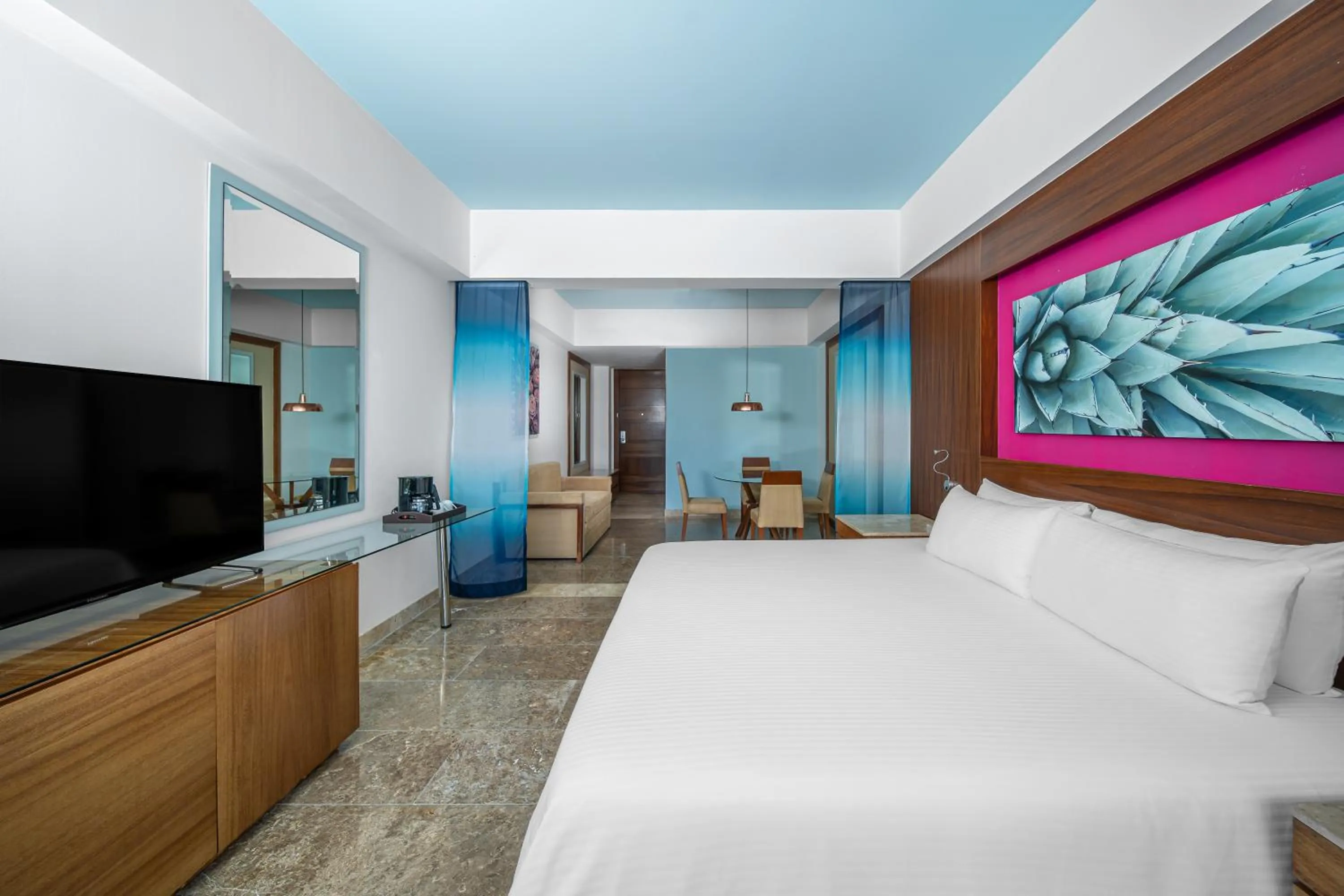 Bed in Altitude by Krystal Grand Los Cabos - All Inclusive