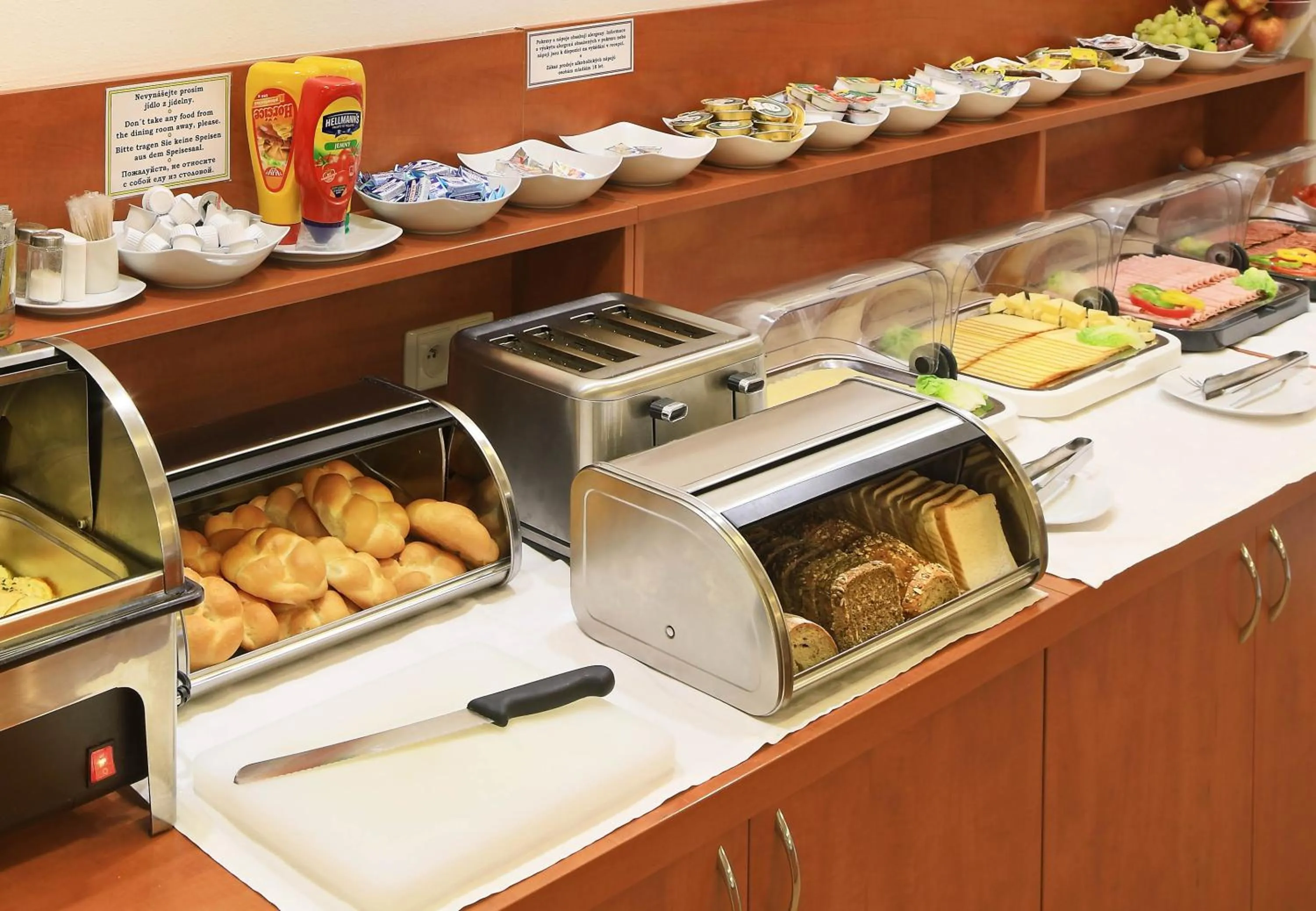 Buffet breakfast in Penzion Krumlov - Massage studio