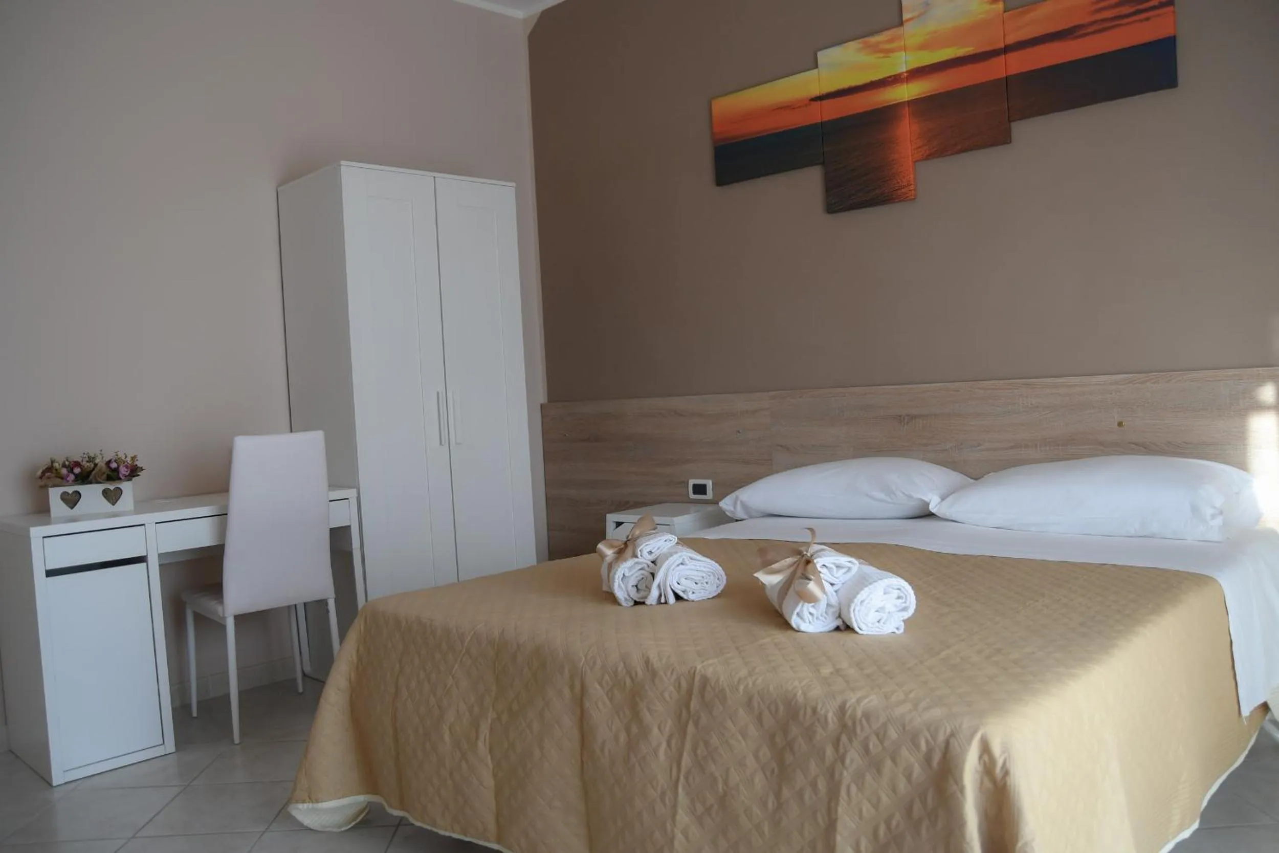 Photo of the whole room, Bed in B&B Lamezia Airport