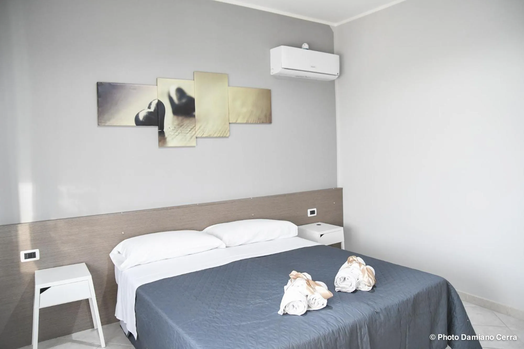 Photo of the whole room, Bed in B&B Lamezia Airport