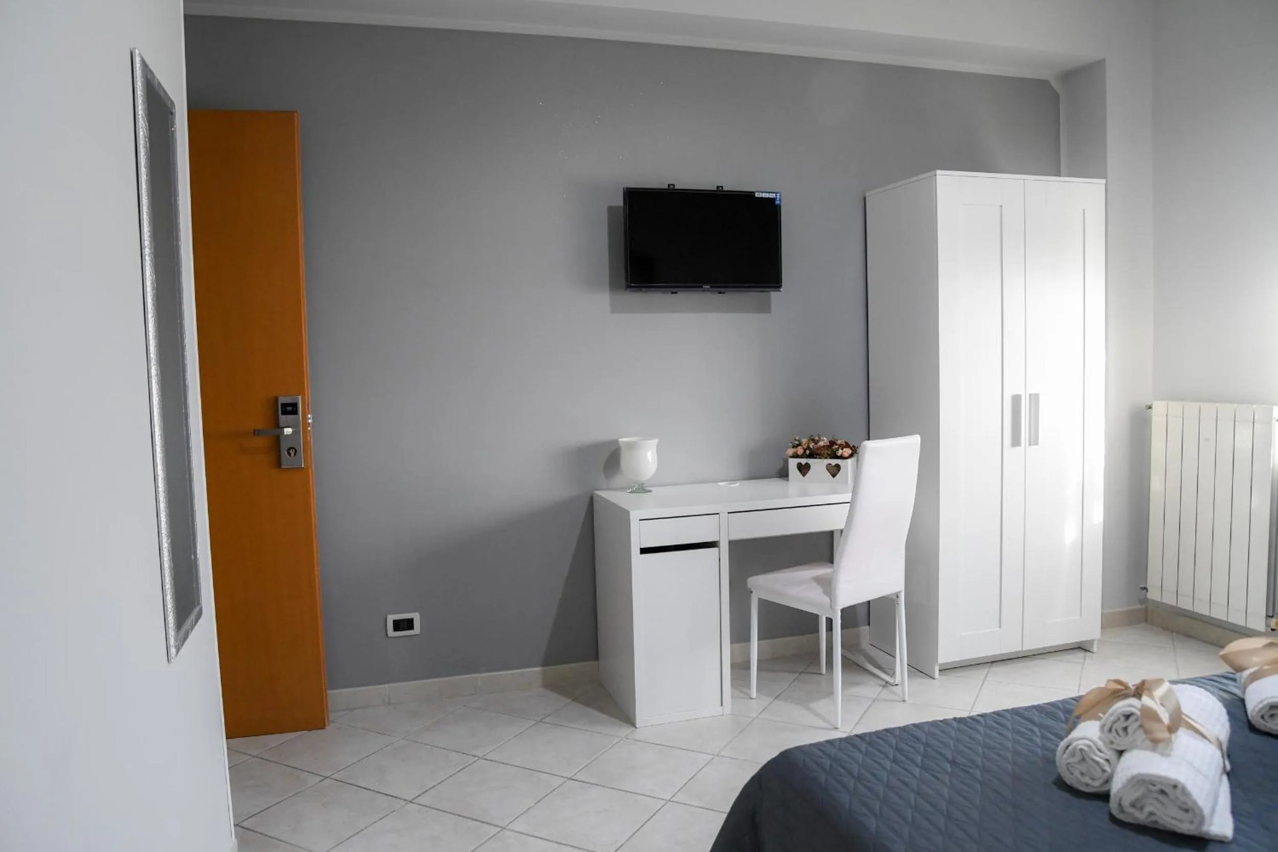 Photo of the whole room, Bed in B&B Lamezia Airport