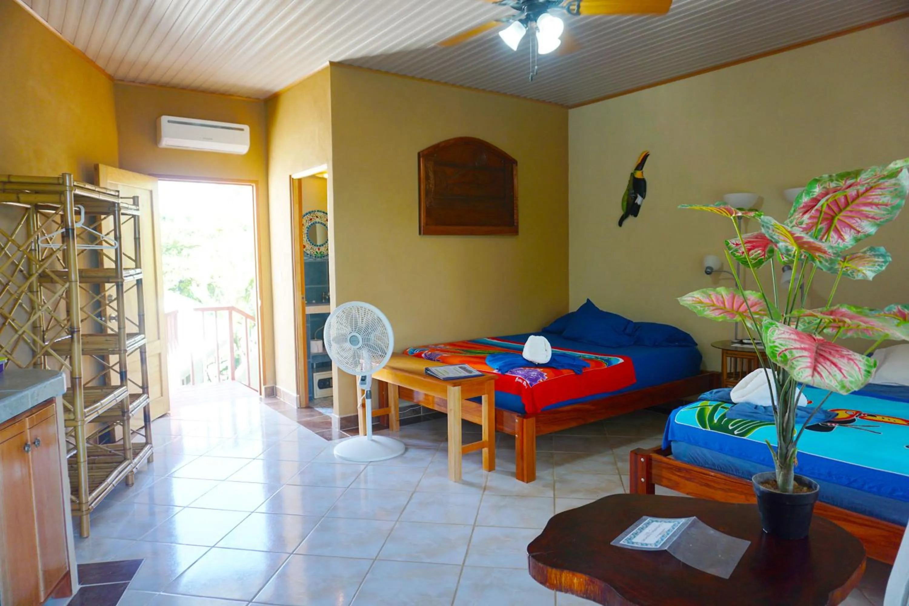 Photo of the whole room in Cabinas Jimenez