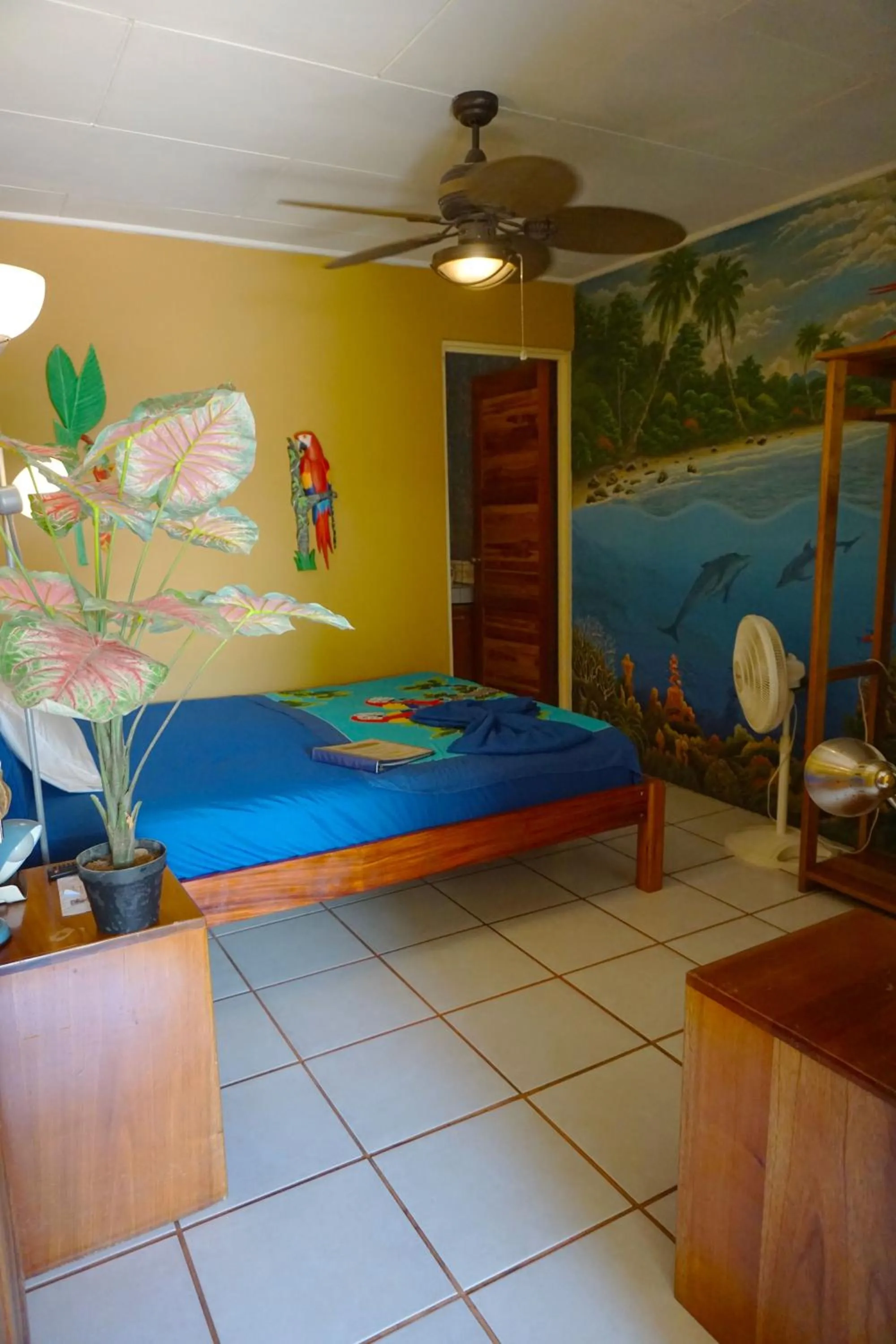 Photo of the whole room, Bed in Cabinas Jimenez