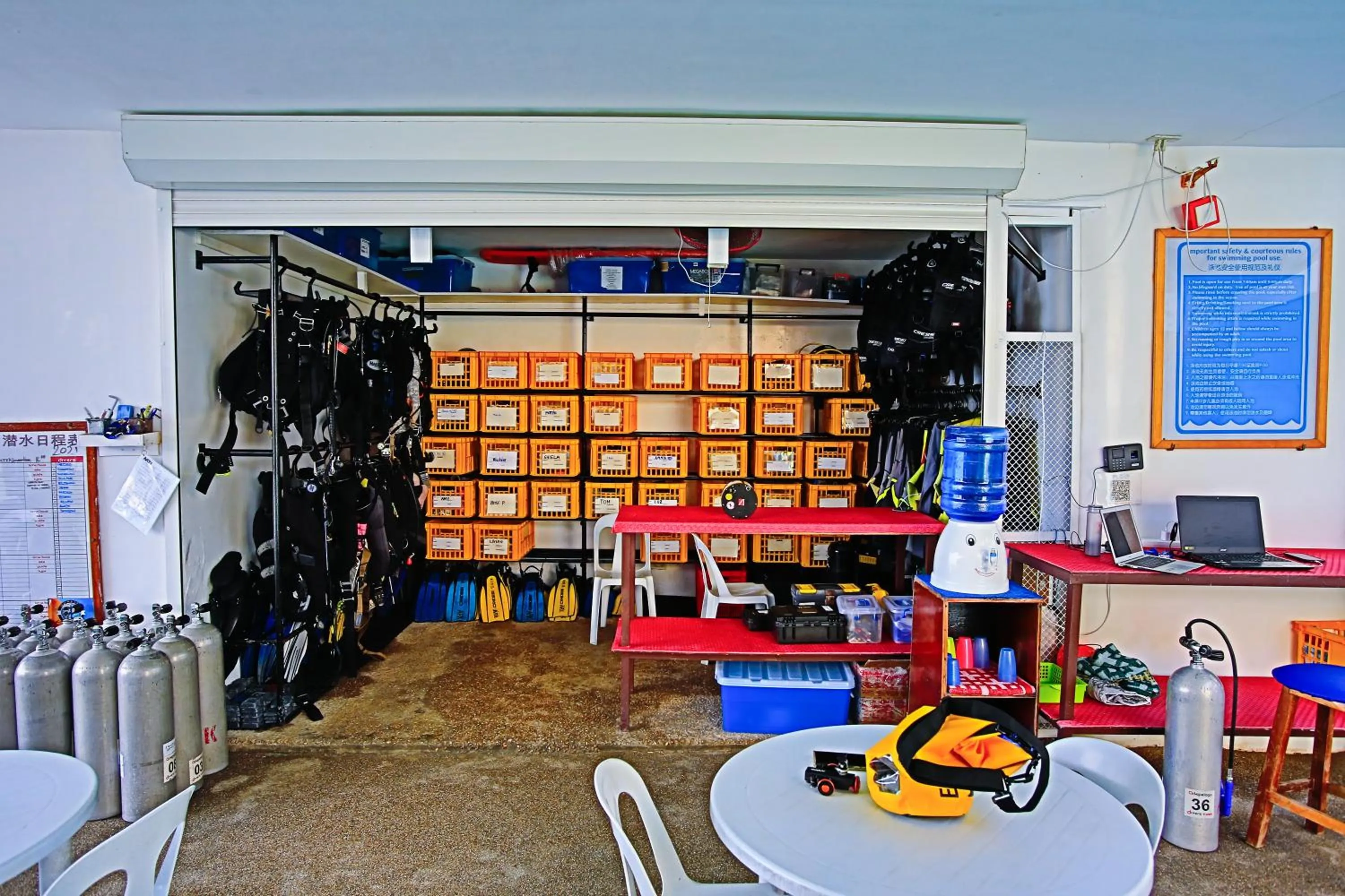 Diving in Arkipelago Divers and Beach Resort