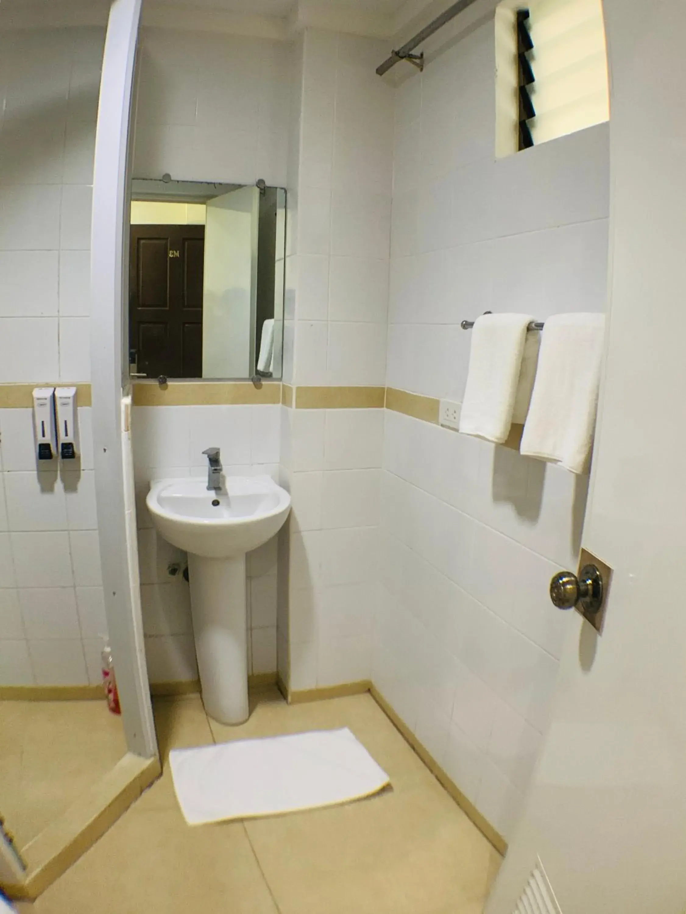 Bathroom in Arkipelago Divers and Beach Resort Bathroom in Arkipelago Divers and Beach Resort