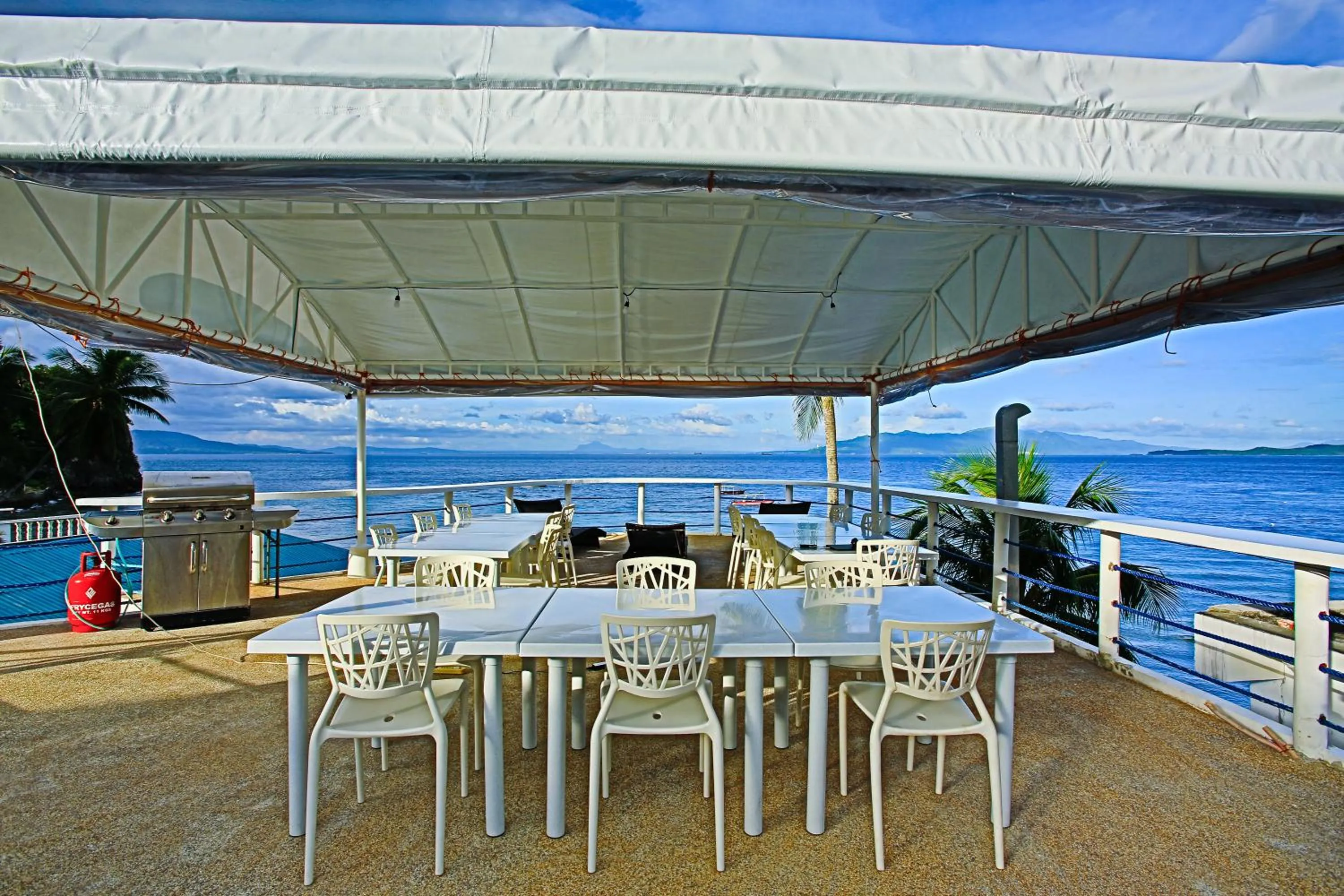 Balcony/Terrace in Arkipelago Divers and Beach Resort