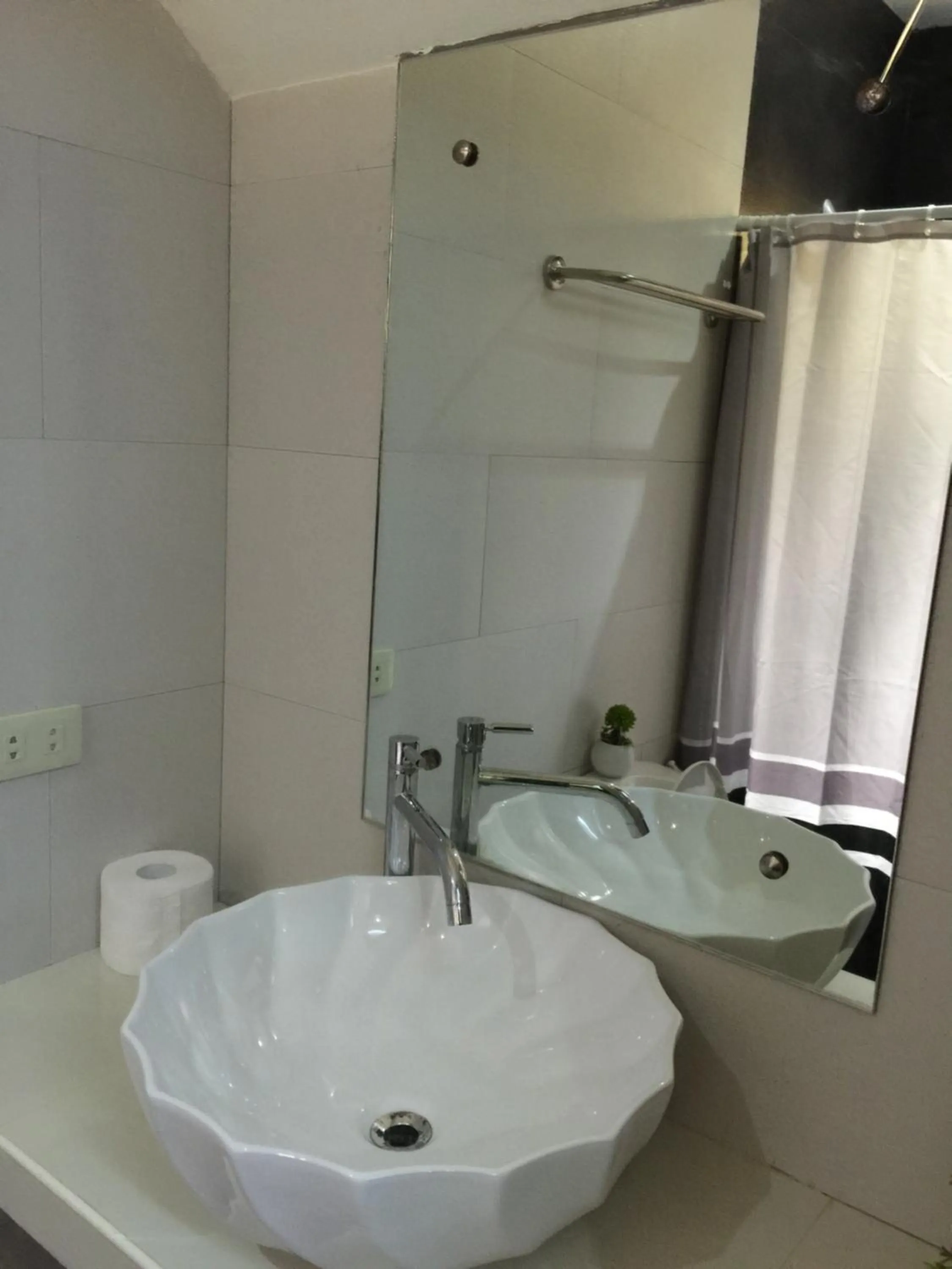 Bathroom in Casita Isla Beach Inn