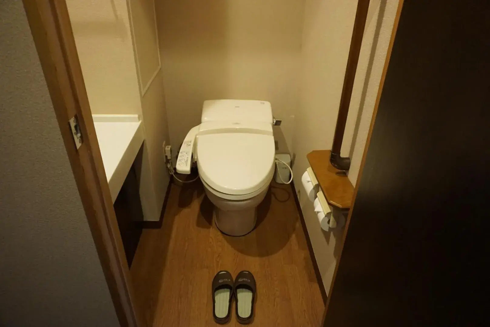 Japanese-Style Twin Room - Non-Smoking in Yokohama Minatomirai Manyo Club Japanese-Style Twin Room - Non-Smoking in Yokohama Minatomirai Manyo Club