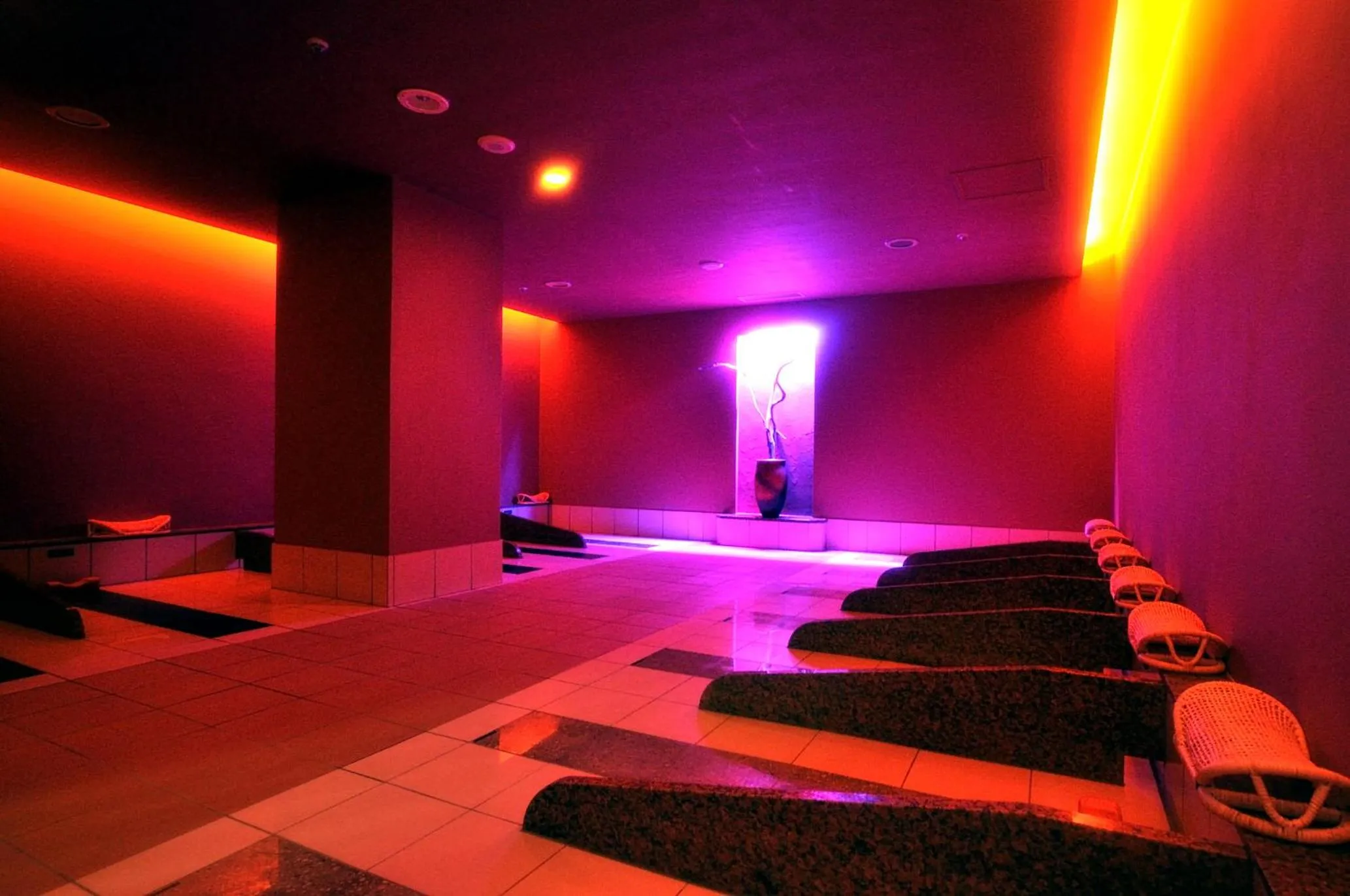 Yokohama Minatomirai Manyo Club